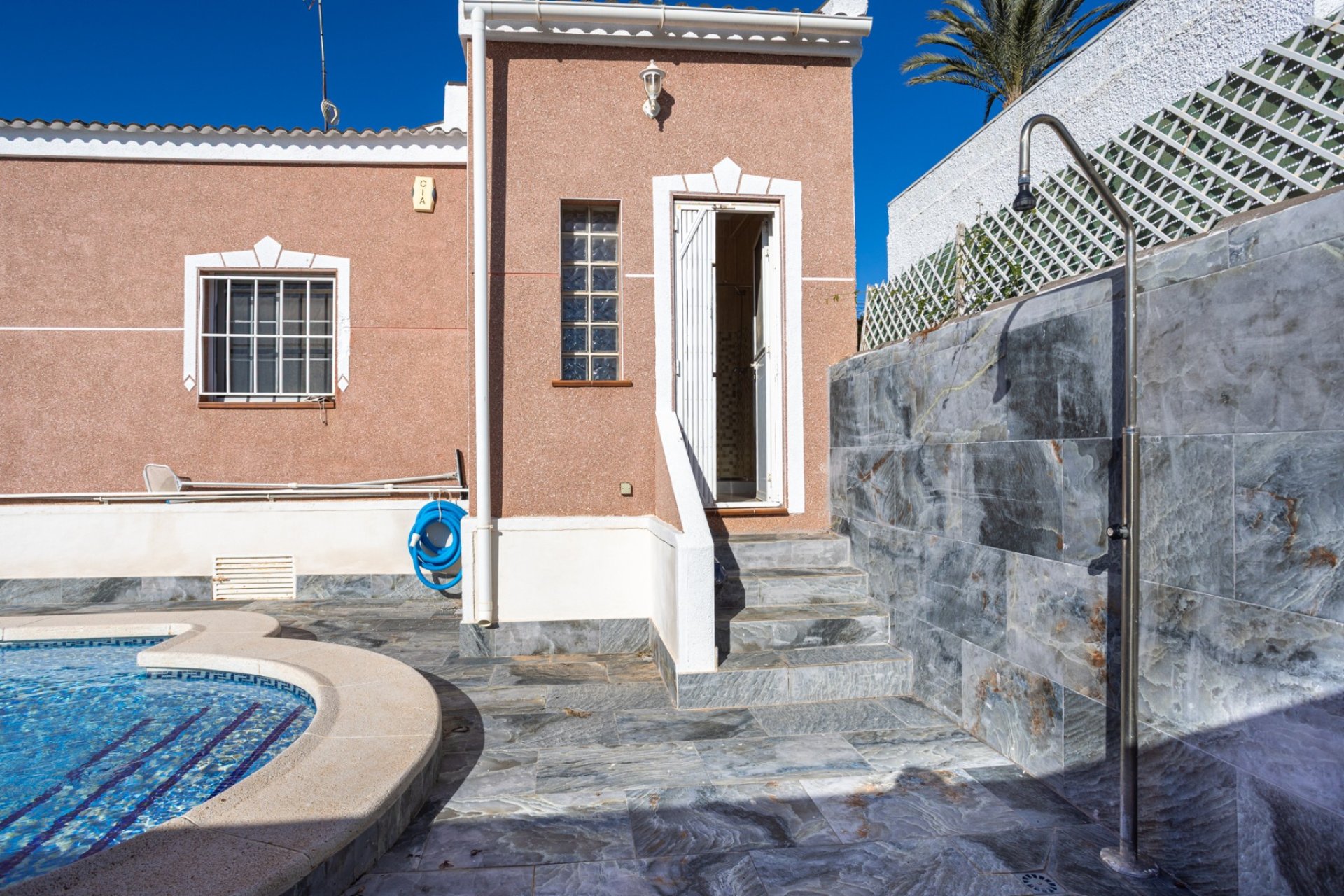 Használt Ingatlanok - Villa -
Torrevieja - Costa Blanca