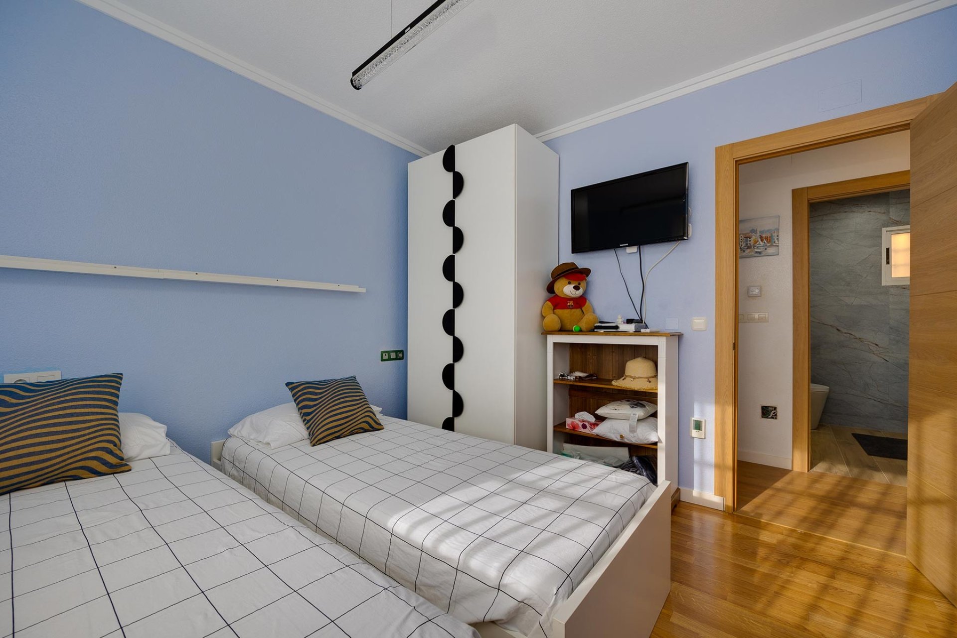 Használt Ingatlanok - Villa -
Torrevieja - Costa Blanca