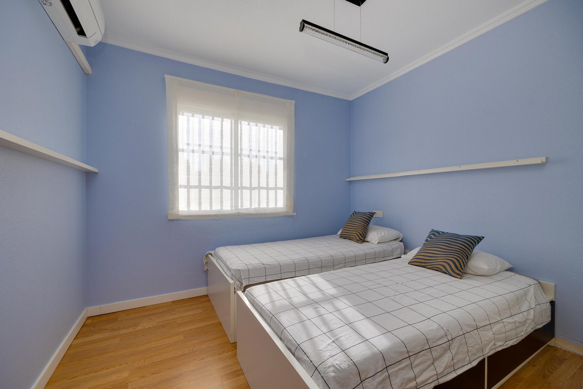 Használt Ingatlanok - Villa -
Torrevieja - Costa Blanca