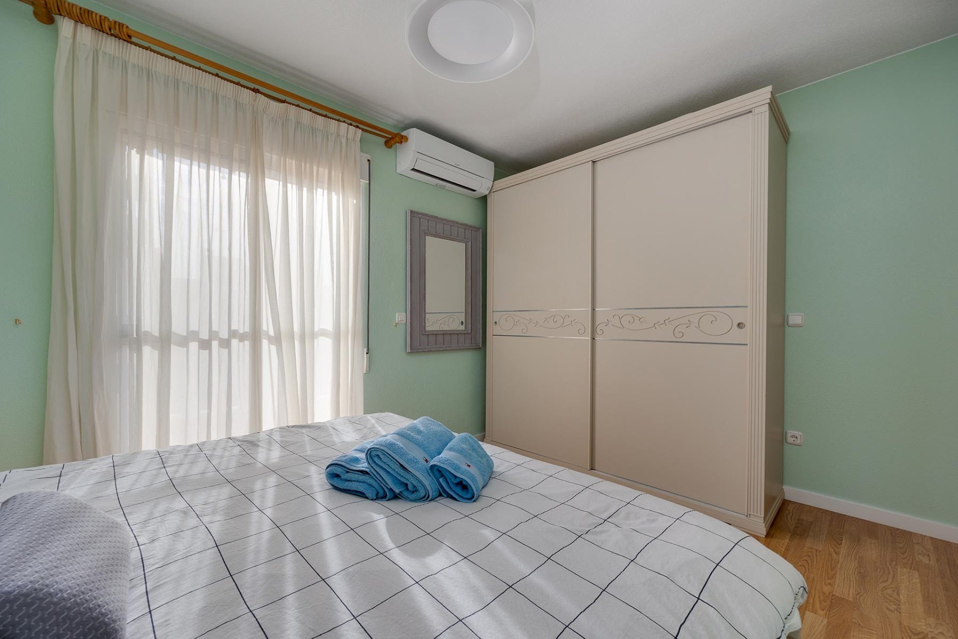 Használt Ingatlanok - Villa -
Torrevieja - Costa Blanca