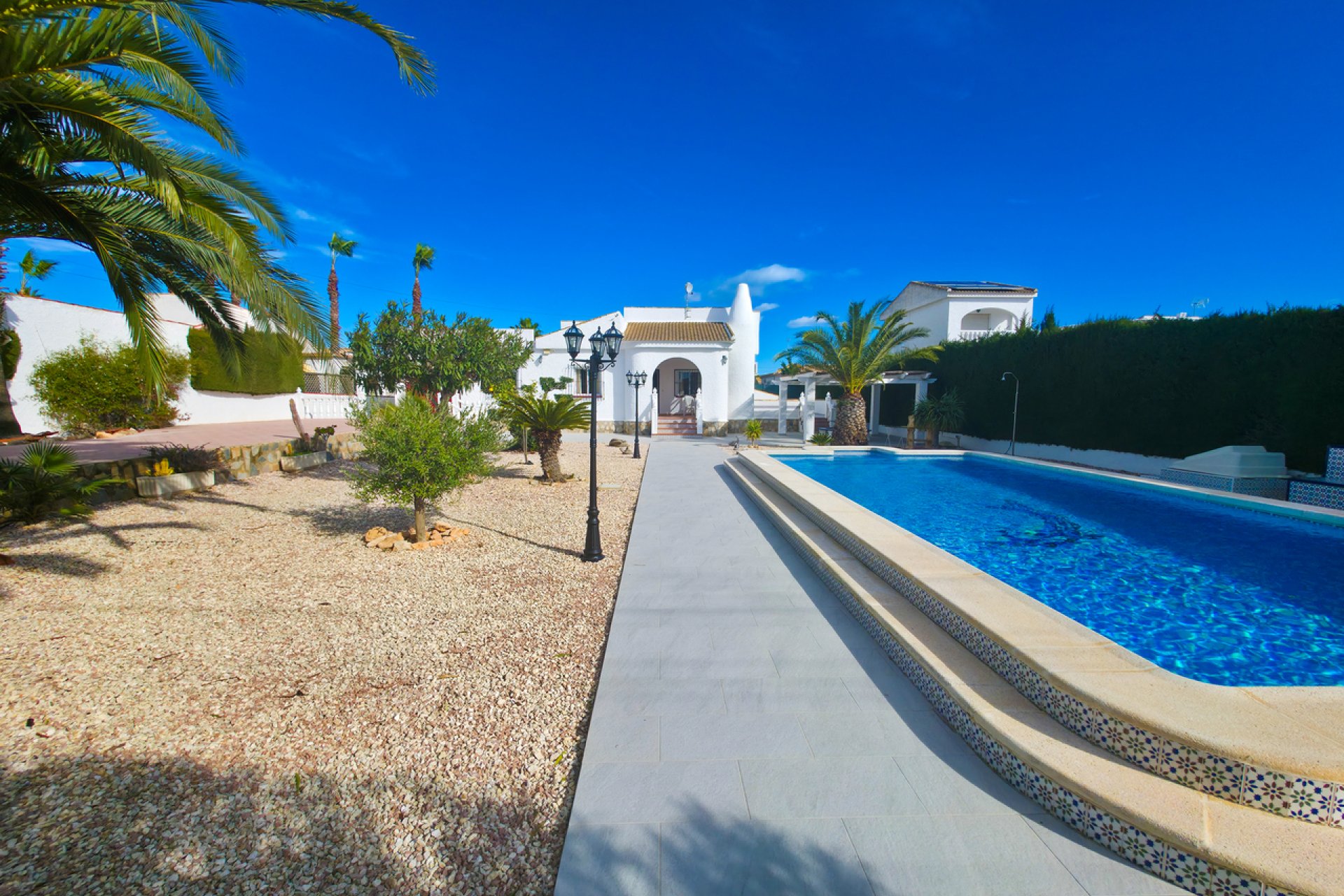 Használt Ingatlanok - Villa -
Torrevieja - Costa Blanca