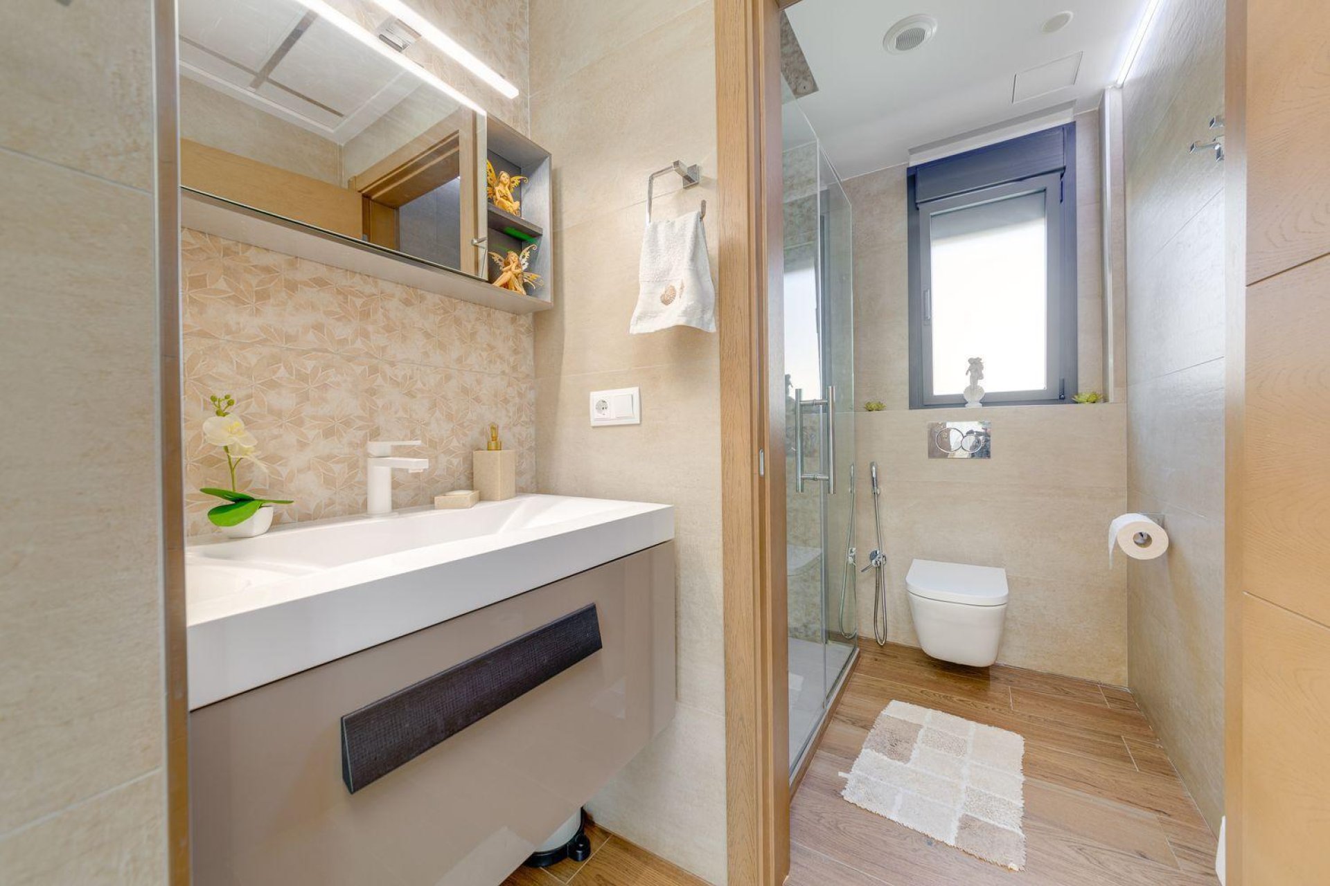 Használt Ingatlanok - Villa -
Torrevieja - Costa Blanca