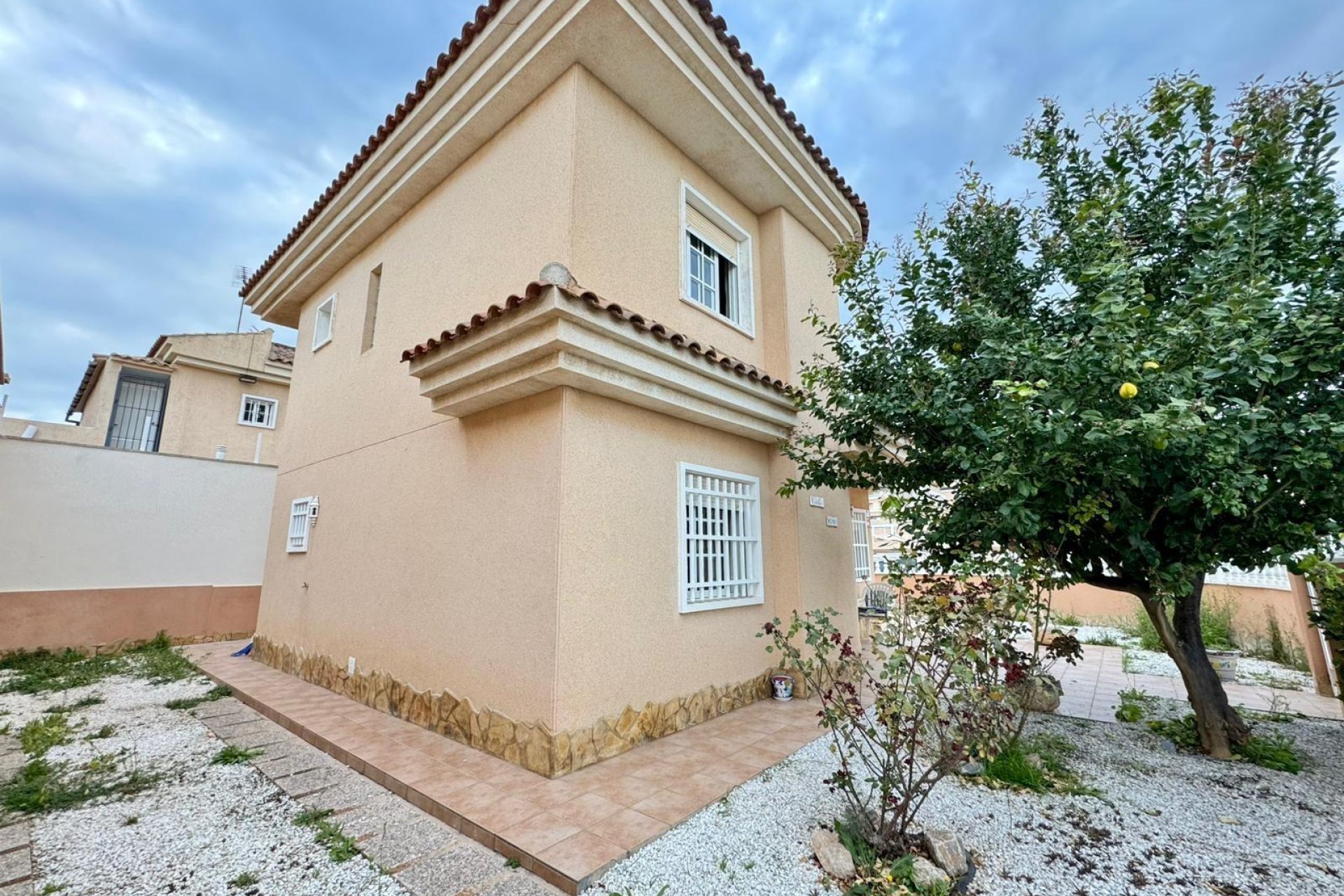 Használt Ingatlanok - Villa -
Torrevieja - Costa Blanca