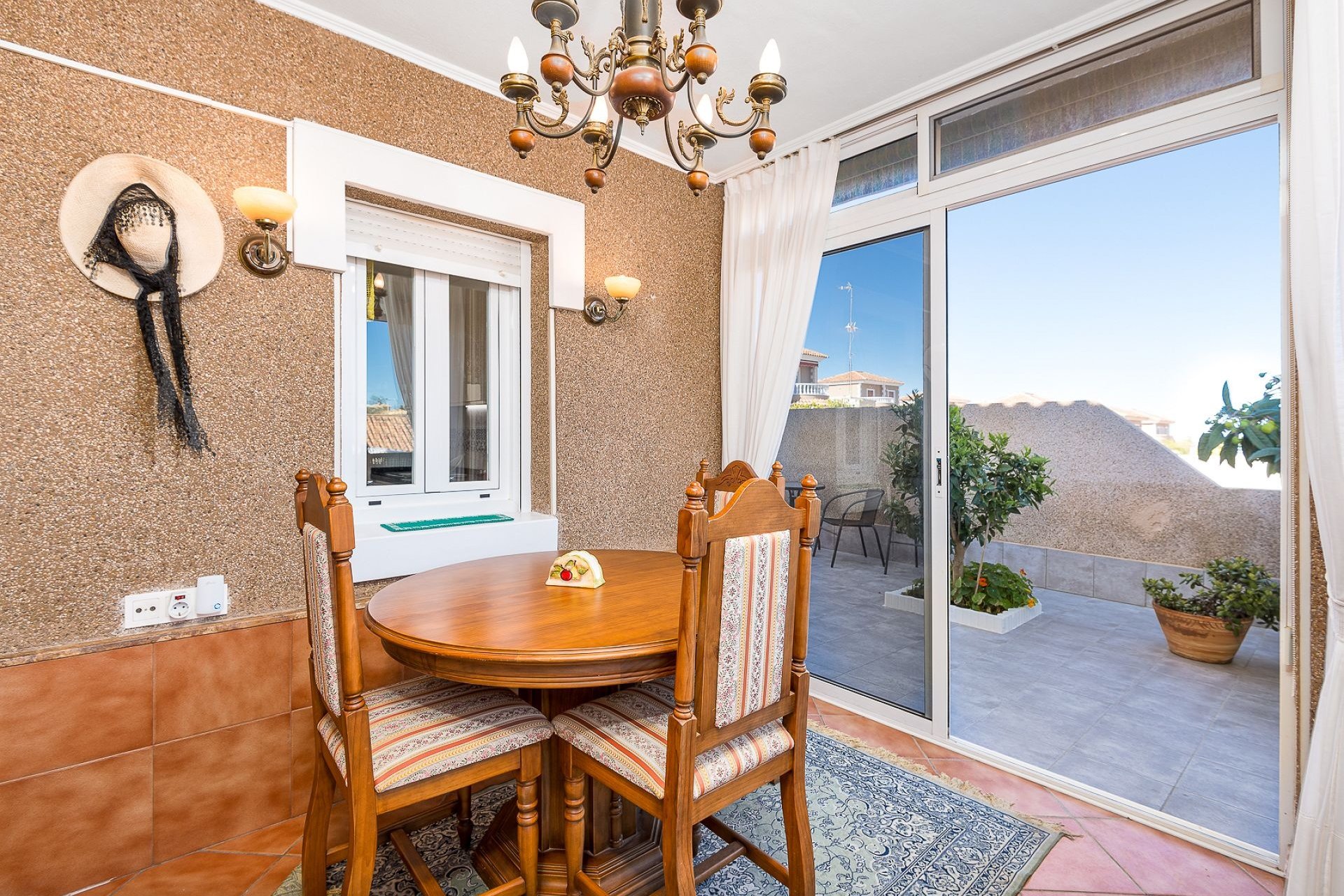 Használt Ingatlanok - Villa -
Torrevieja - Costa Blanca