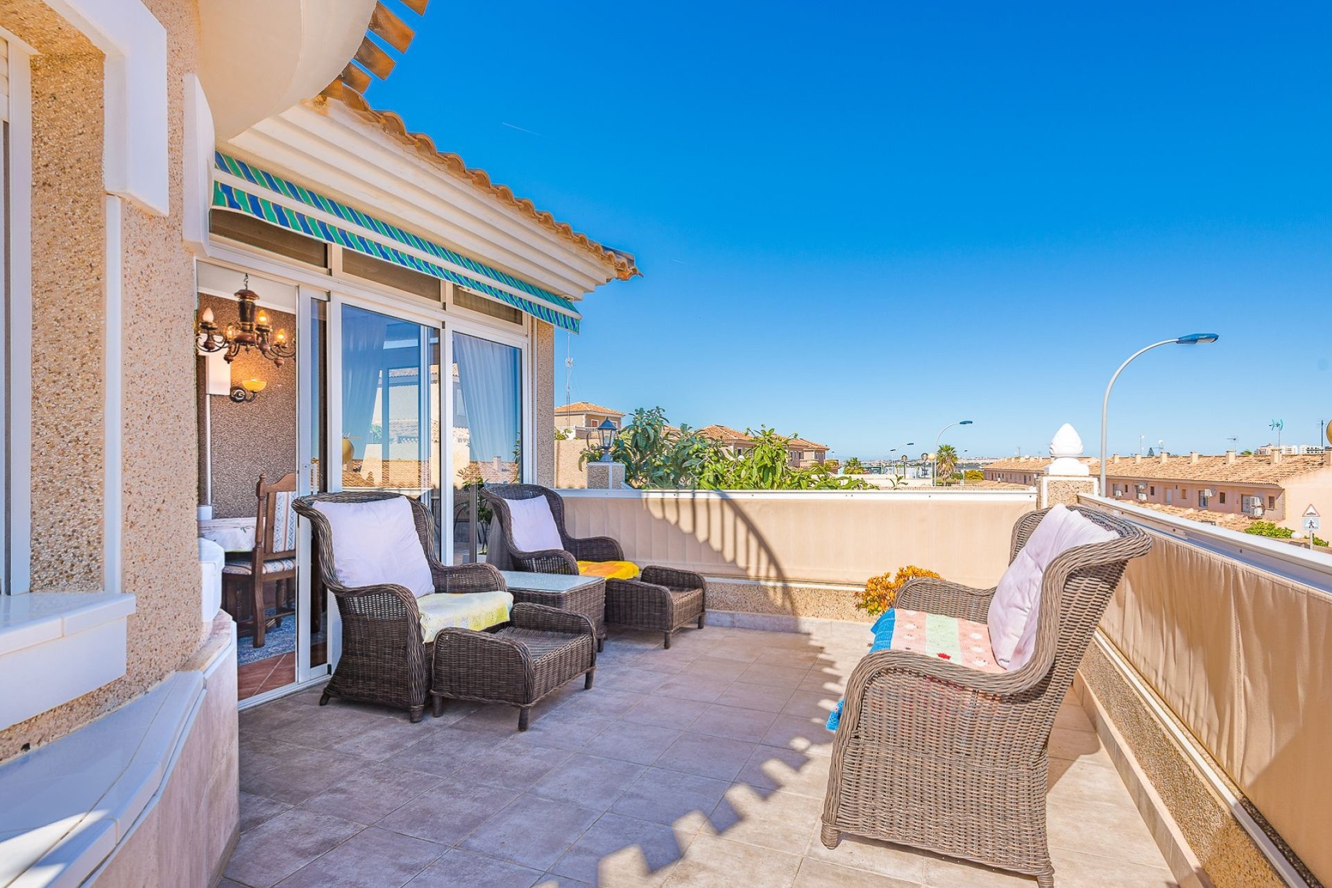 Használt Ingatlanok - Villa -
Torrevieja - Costa Blanca