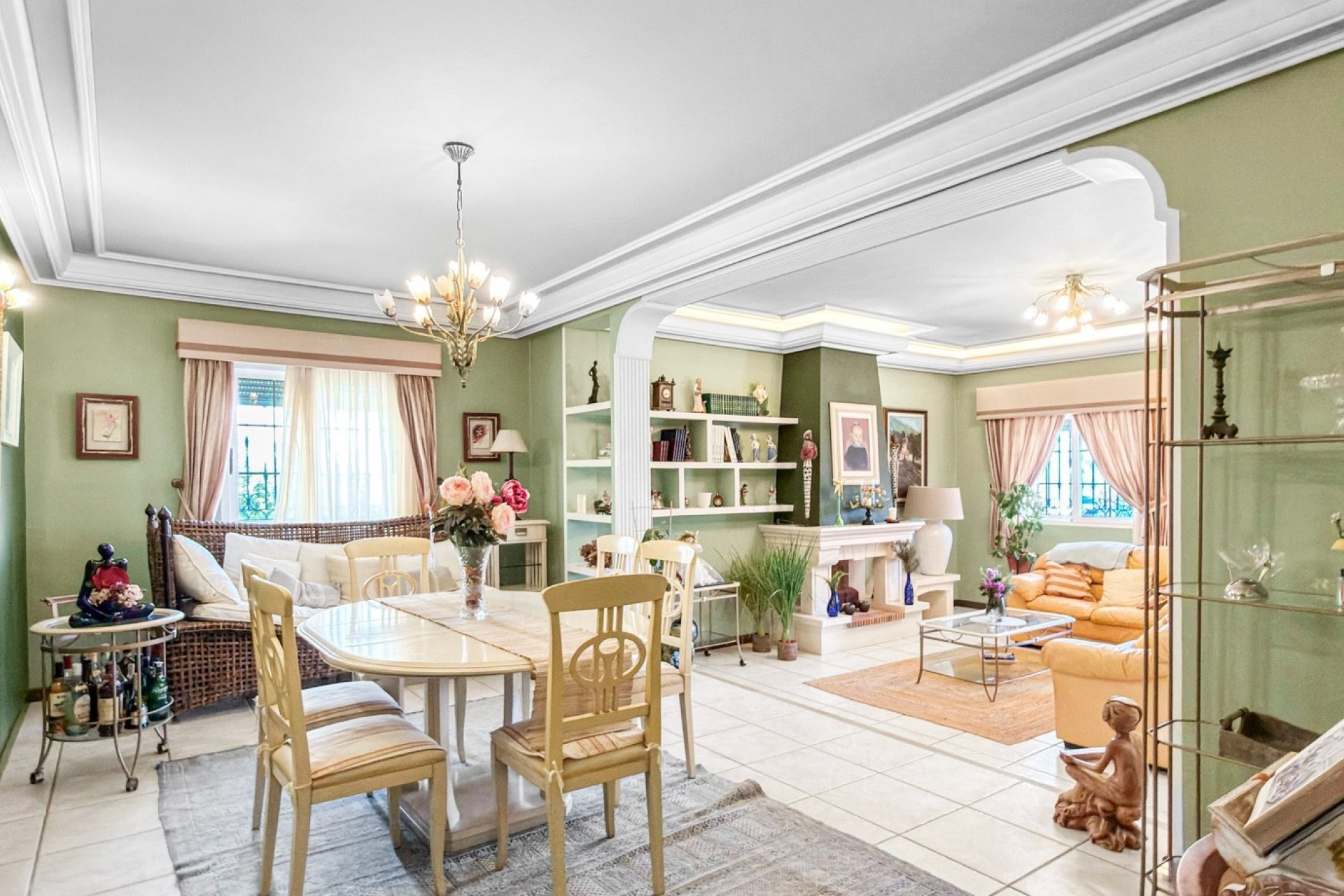 Használt Ingatlanok - Villa -
Torrevieja - Costa Blanca