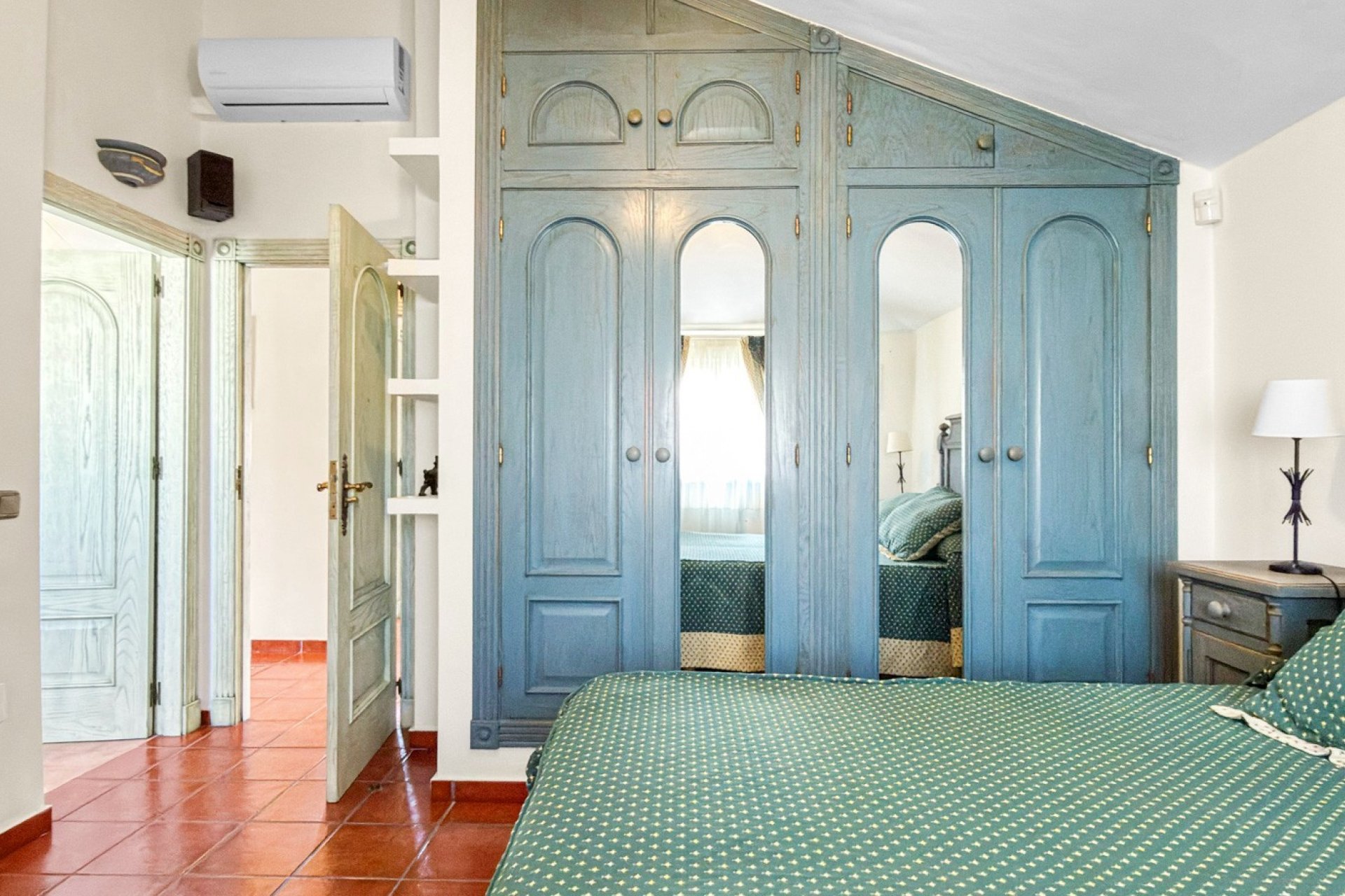 Használt Ingatlanok - Villa -
Torrevieja - Costa Blanca