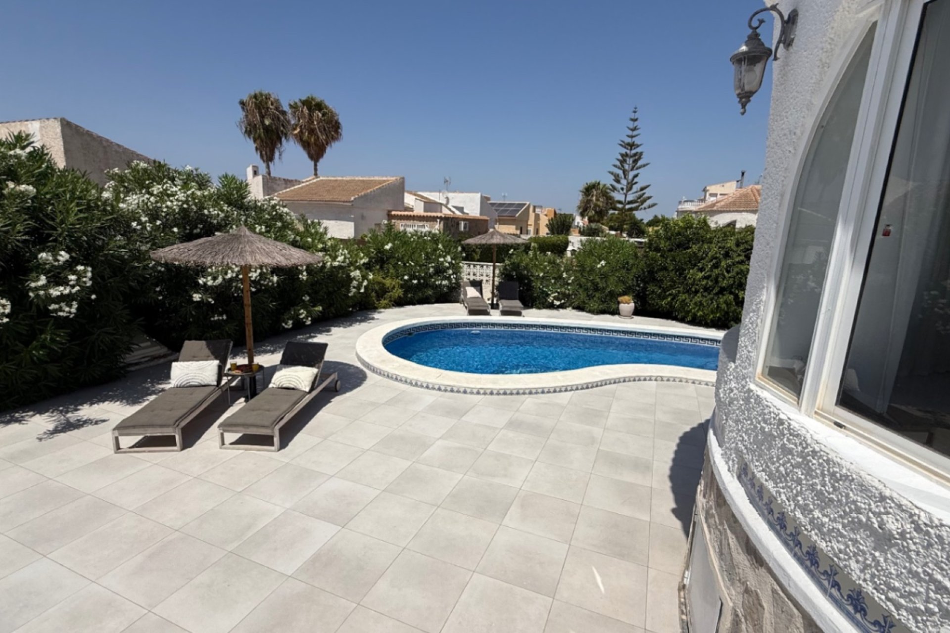 Használt Ingatlanok - Villa -
Torrevieja - Costa Blanca
