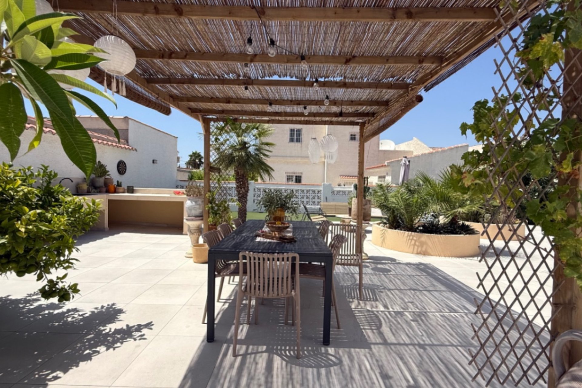 Használt Ingatlanok - Villa -
Torrevieja - Costa Blanca