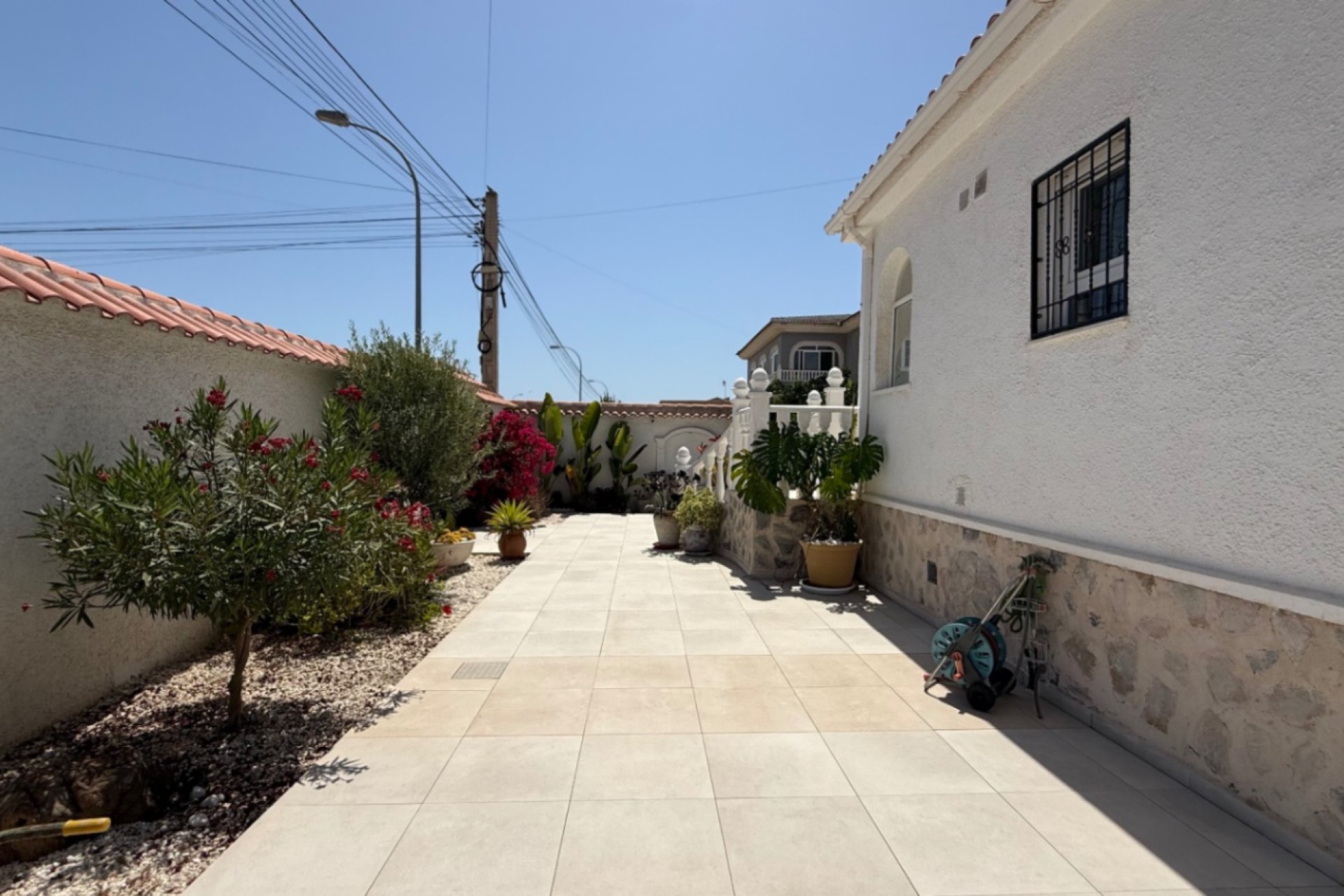 Használt Ingatlanok - Villa -
Torrevieja - Costa Blanca