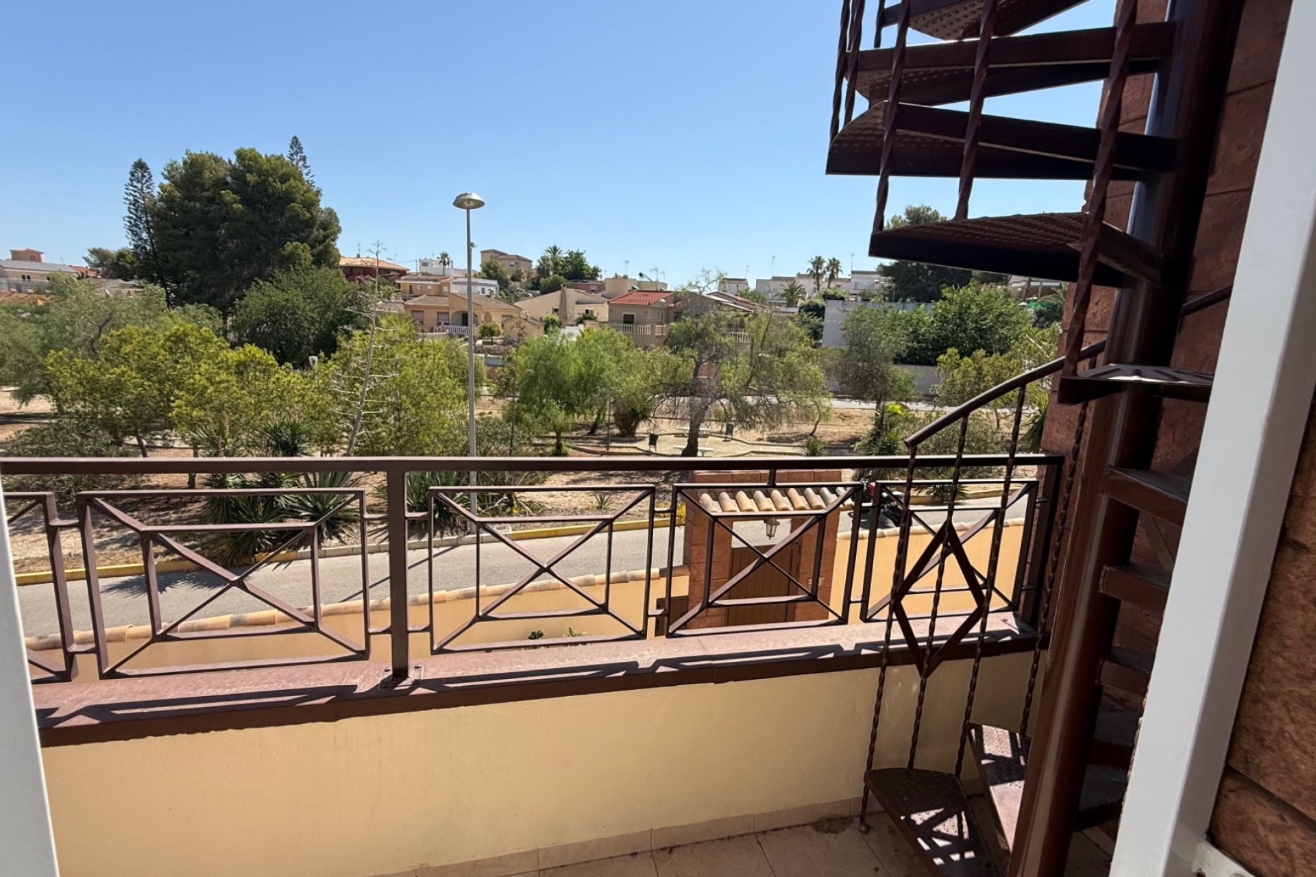 Használt Ingatlanok - Villa -
Torrevieja - Costa Blanca