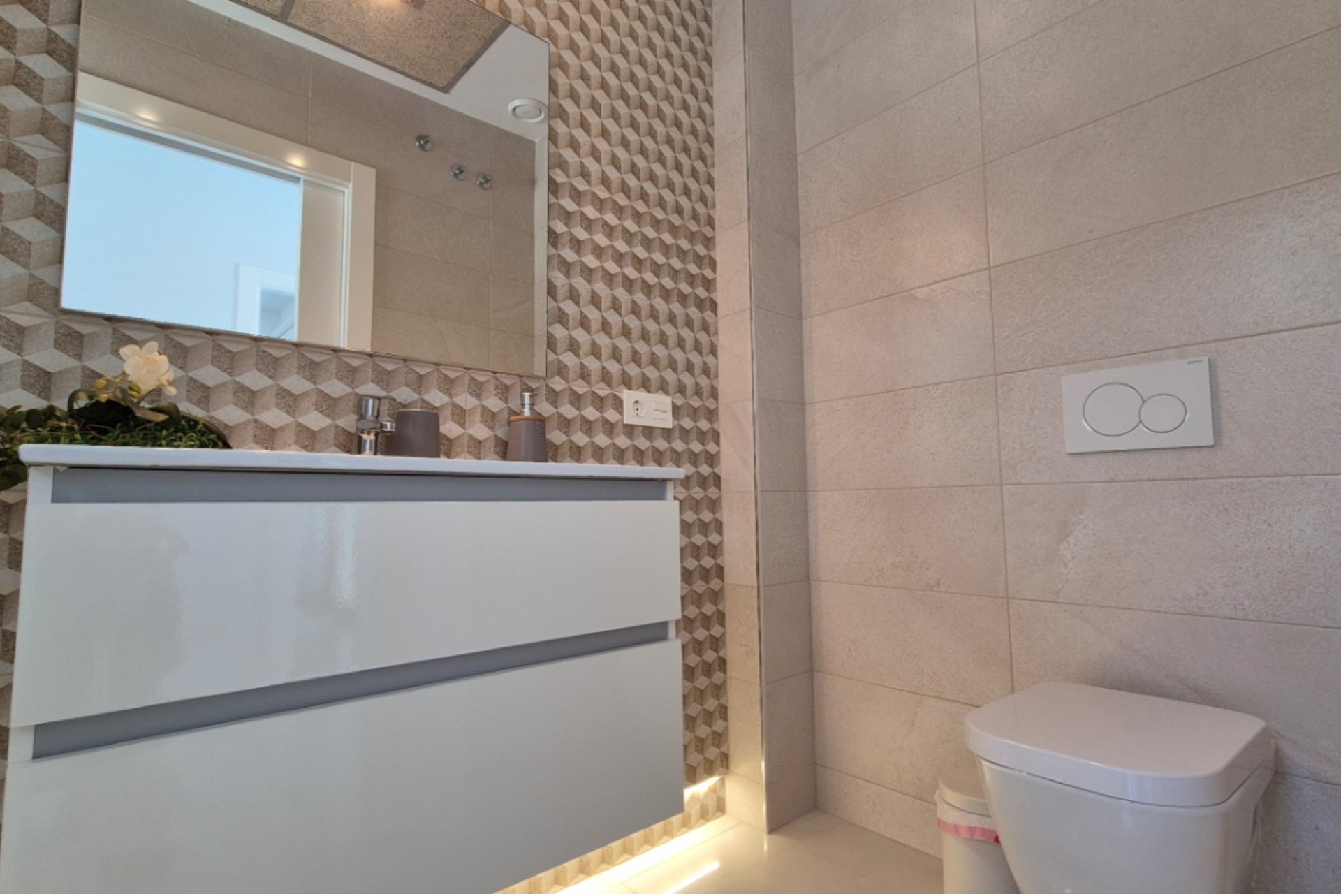 Használt Ingatlanok - Villa -
Torrevieja - Costa Blanca