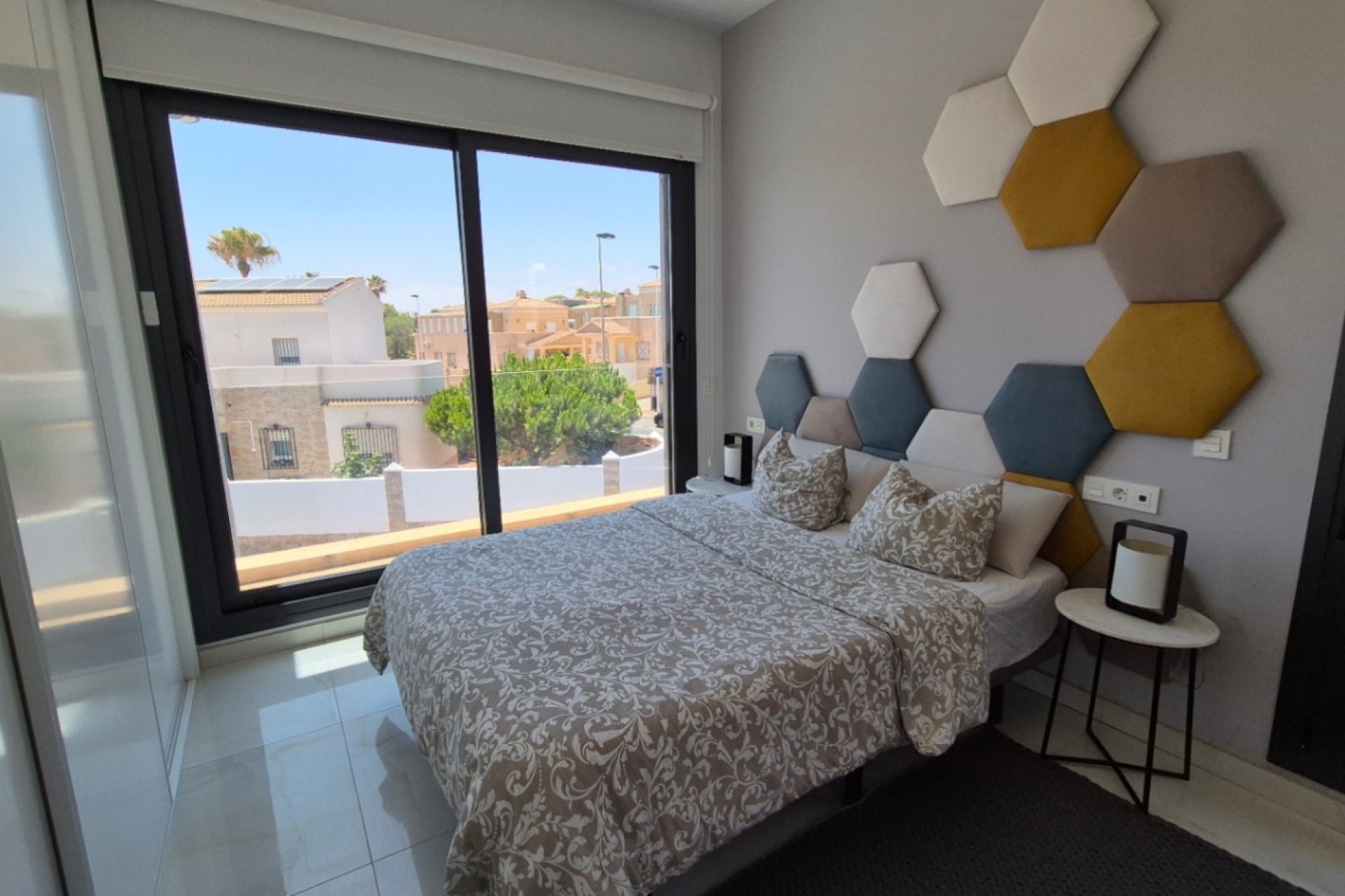 Használt Ingatlanok - Villa -
Torrevieja - Costa Blanca