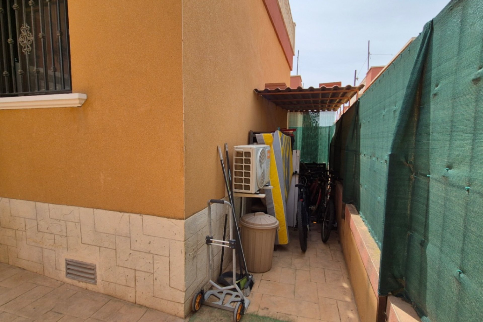 Használt Ingatlanok - Villa -
Torrevieja - Costa Blanca