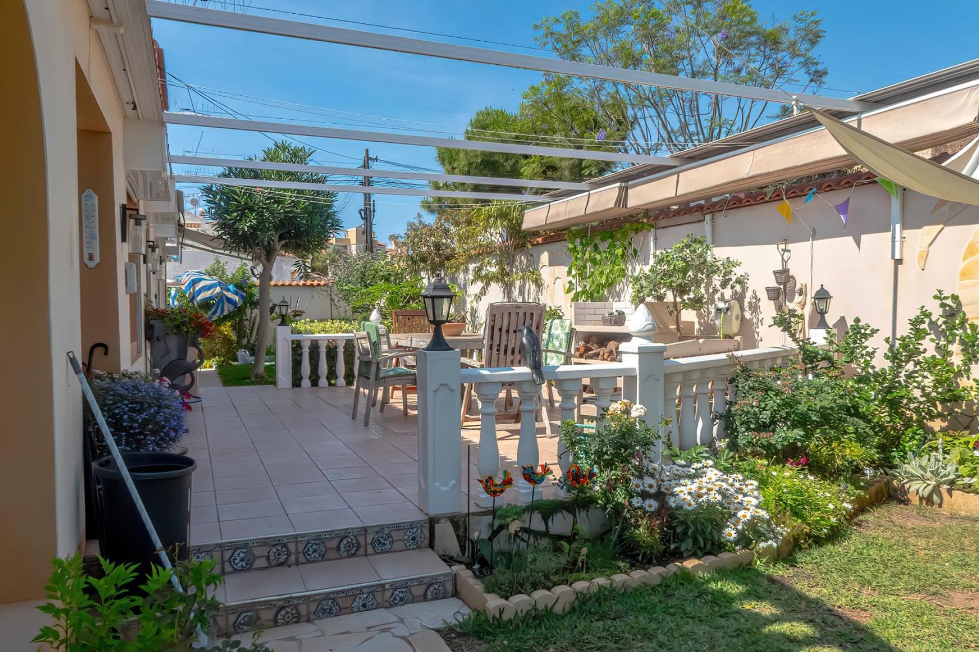 Használt Ingatlanok - Villa -
Torrevieja - Costa Blanca