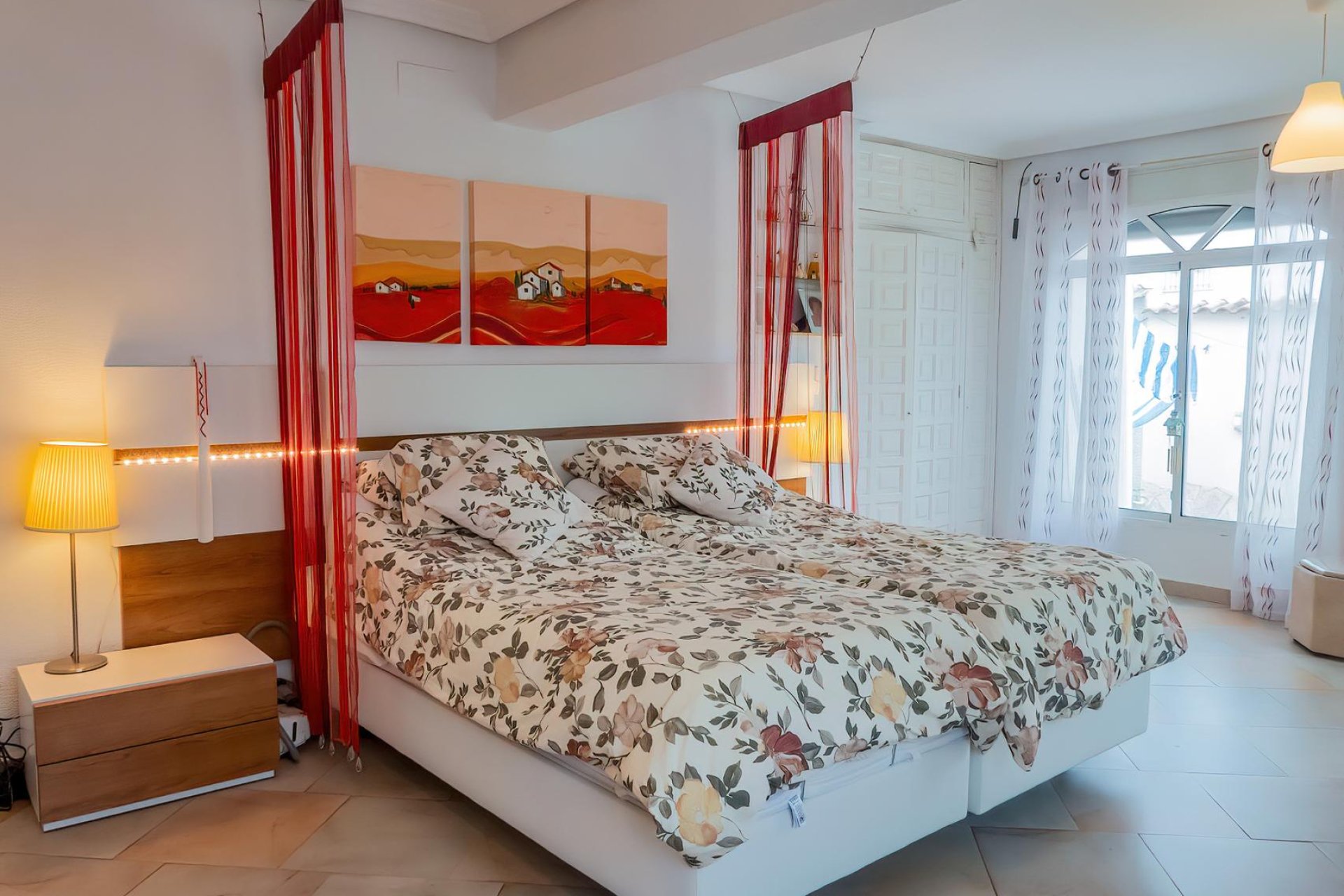 Használt Ingatlanok - Villa -
Torrevieja - Costa Blanca