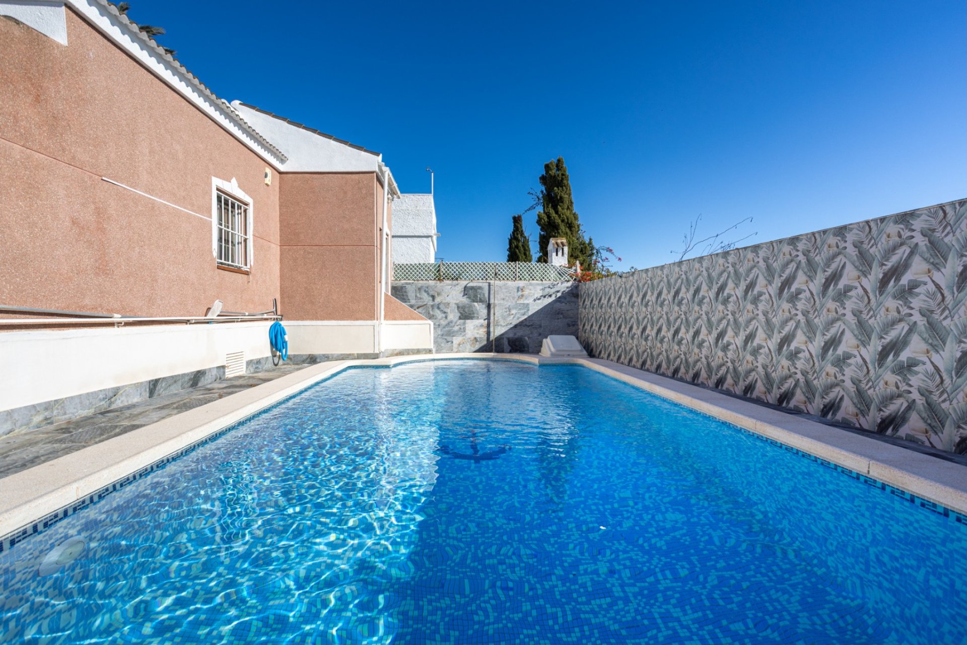 Használt Ingatlanok - Villa -
Torrevieja - Costa Blanca