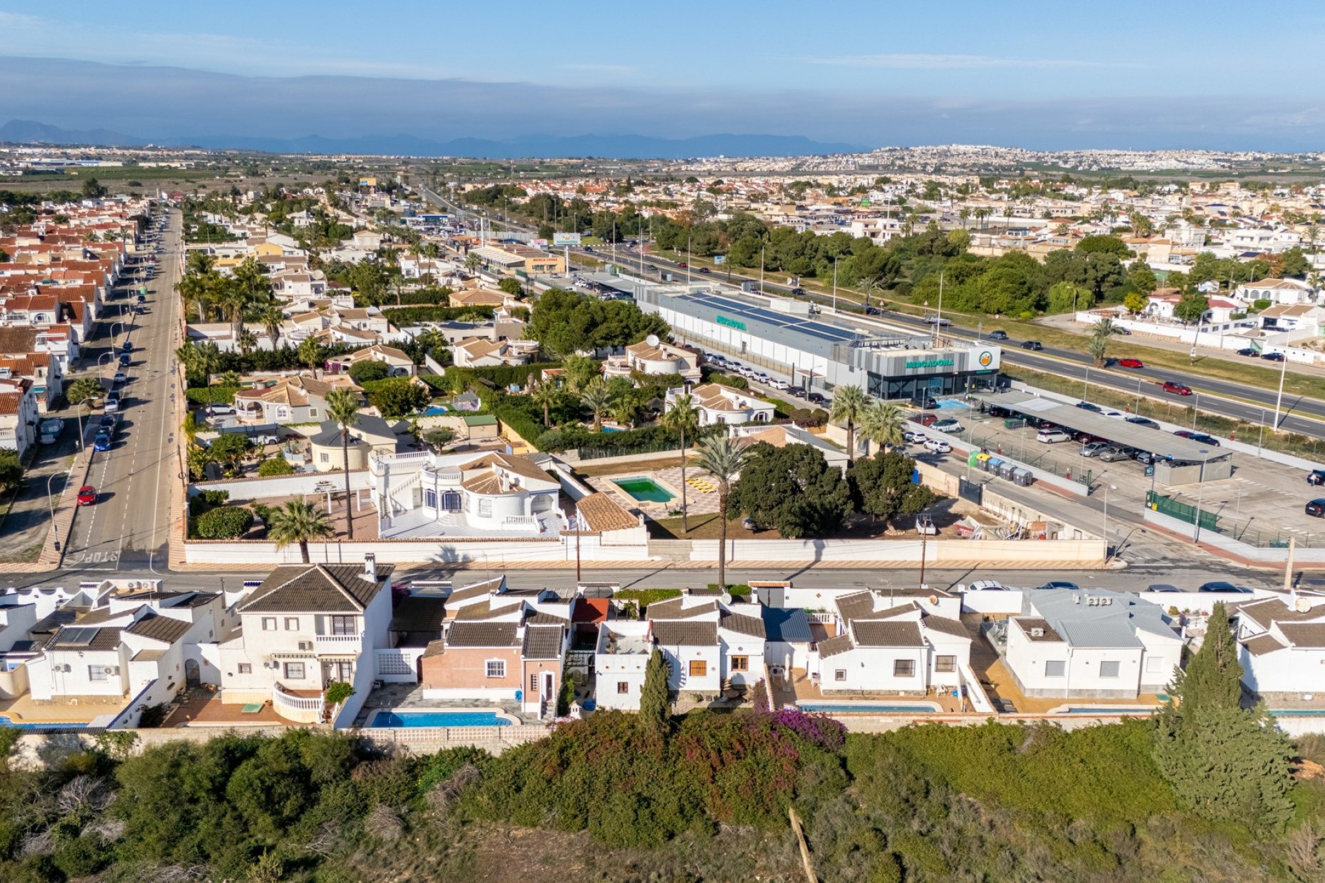 Használt Ingatlanok - Villa -
Torrevieja - Costa Blanca