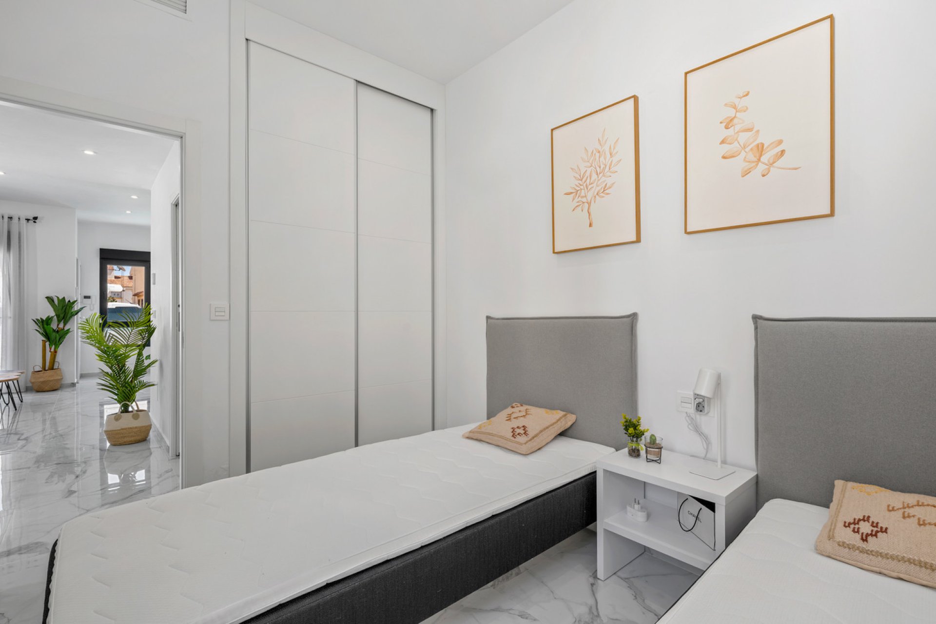 Használt Ingatlanok - Villa -
Torrevieja - Costa Blanca