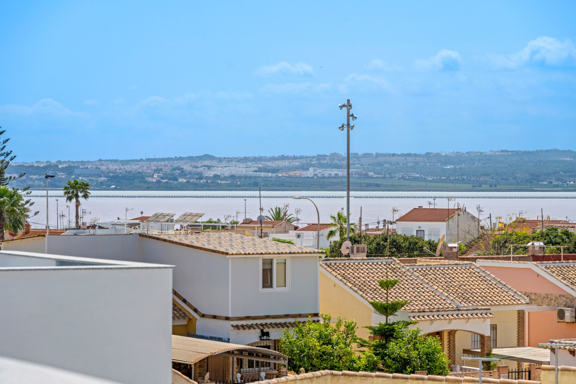 Használt Ingatlanok - Villa -
Torrevieja - Costa Blanca