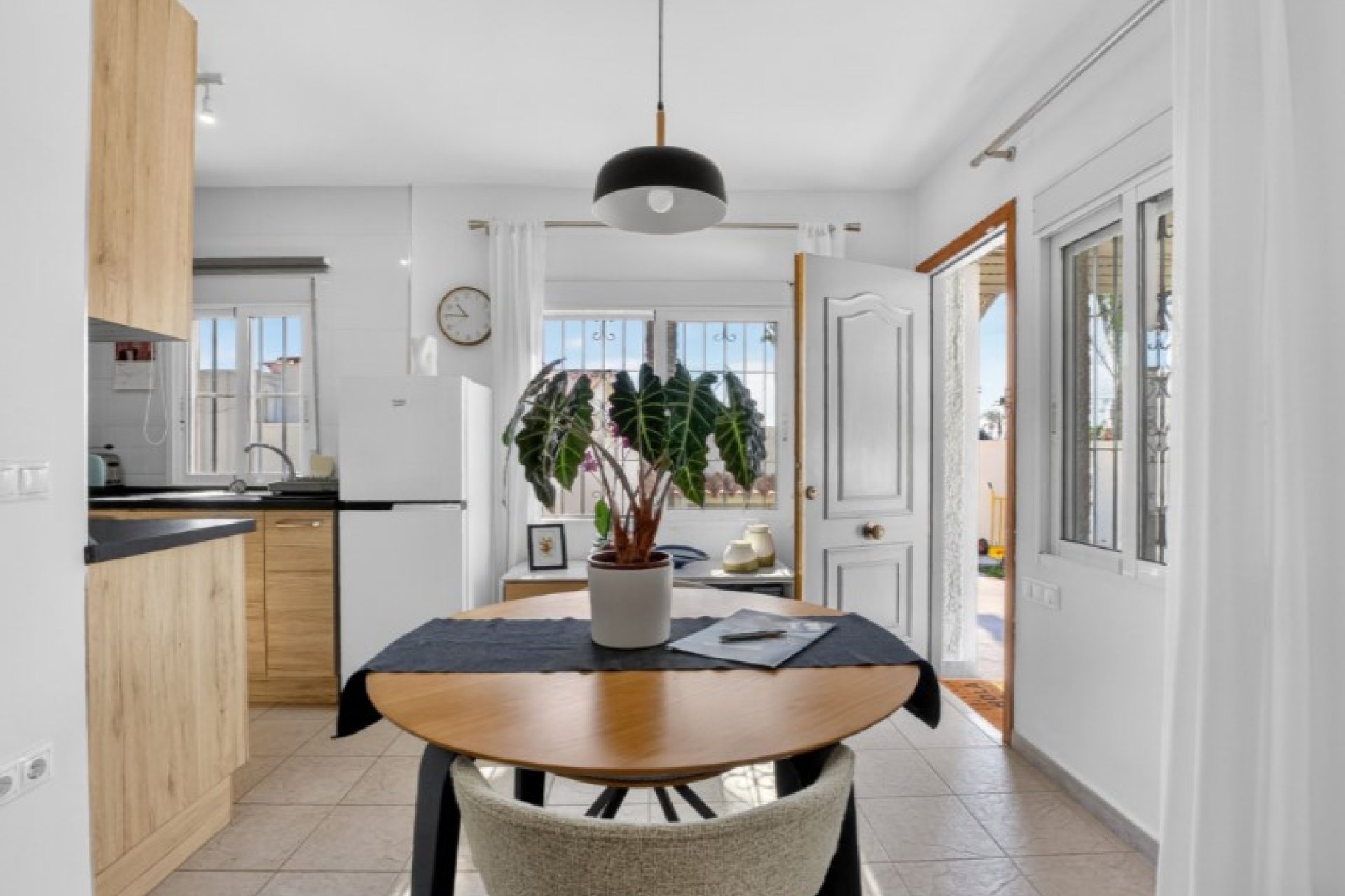 Használt Ingatlanok - Villa -
Torrevieja - Costa Blanca