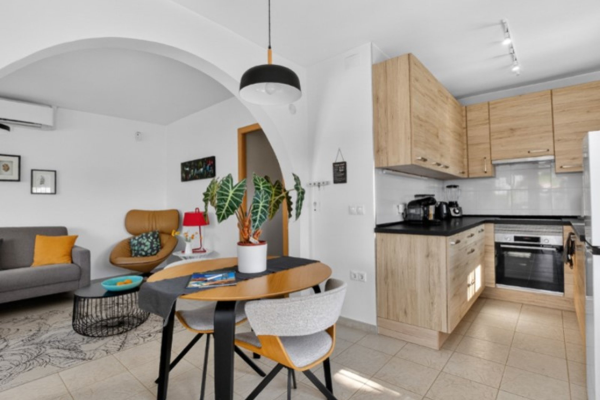 Használt Ingatlanok - Villa -
Torrevieja - Costa Blanca