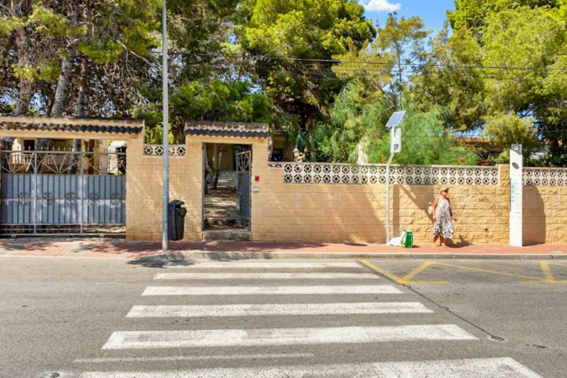 Használt Ingatlanok - Villa -
Torrevieja - Costa Blanca