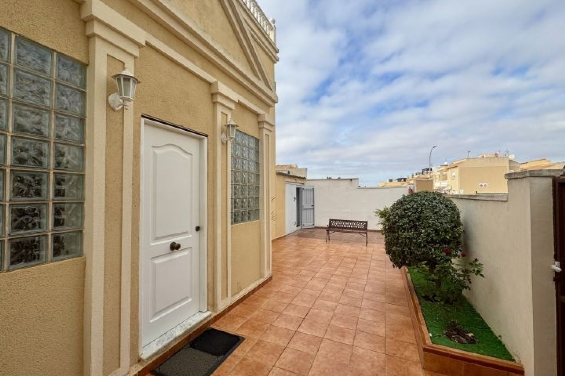Használt Ingatlanok - Villa -
Torrevieja - Costa Blanca