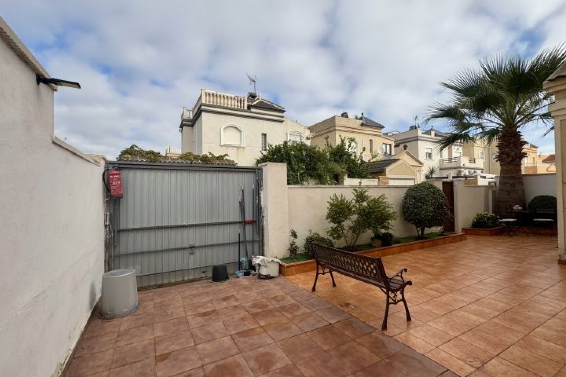 Használt Ingatlanok - Villa -
Torrevieja - Costa Blanca