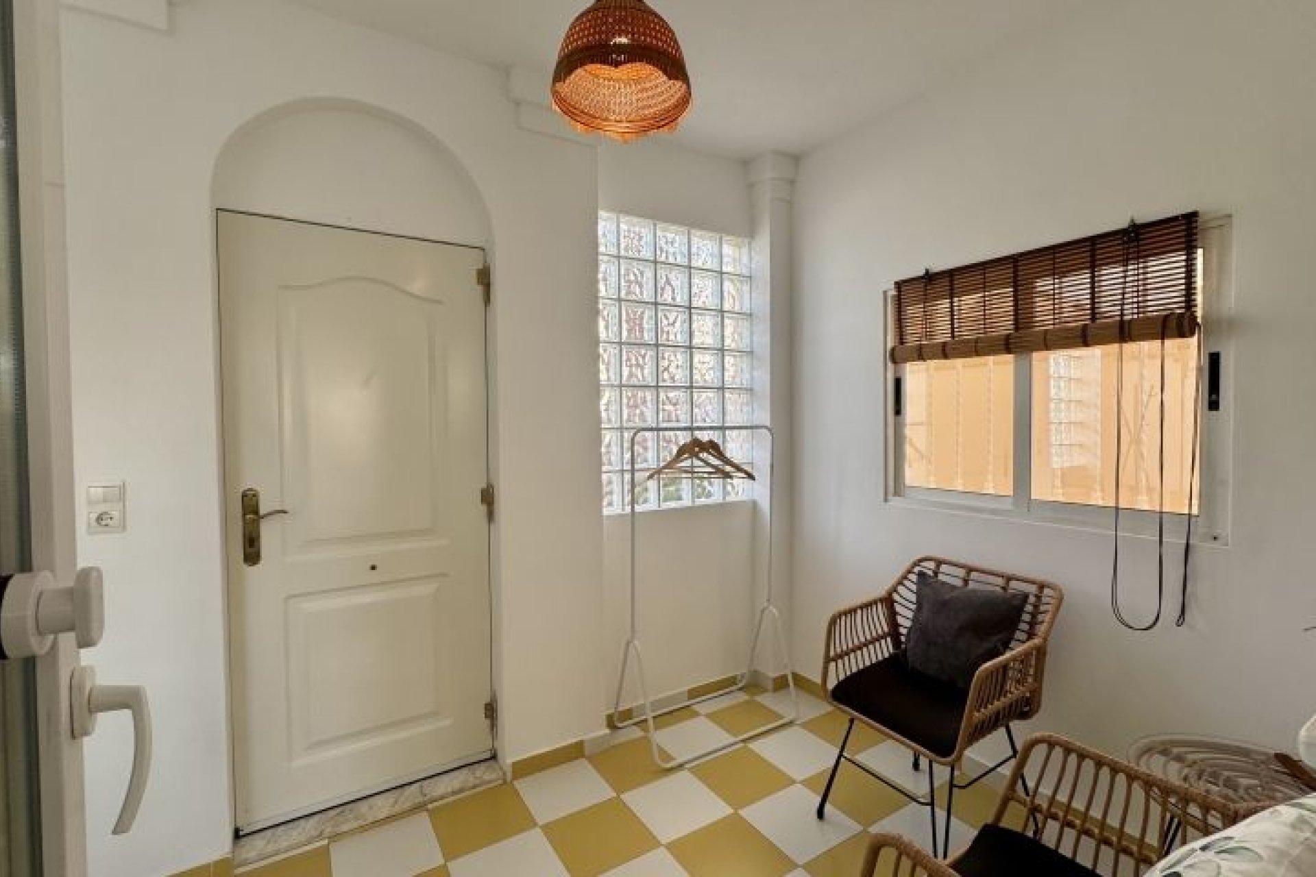Használt Ingatlanok - Villa -
Torrevieja - Costa Blanca