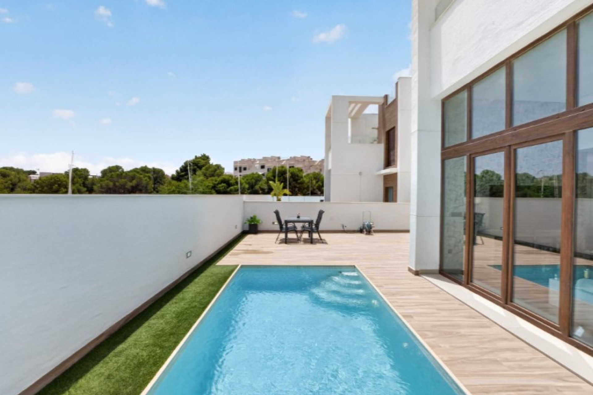 Használt Ingatlanok - Villa -
Torrevieja - Costa Blanca