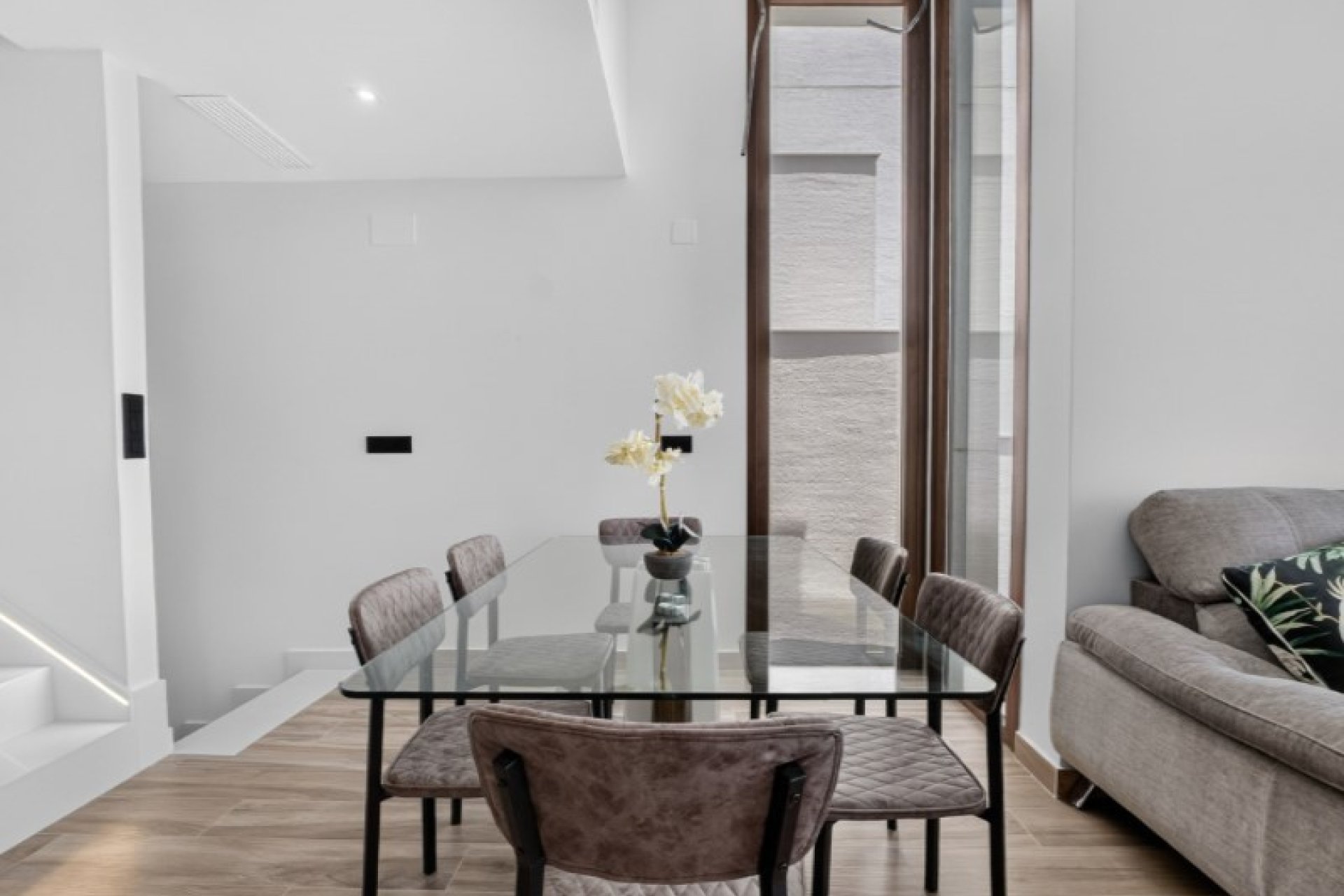 Használt Ingatlanok - Villa -
Torrevieja - Costa Blanca