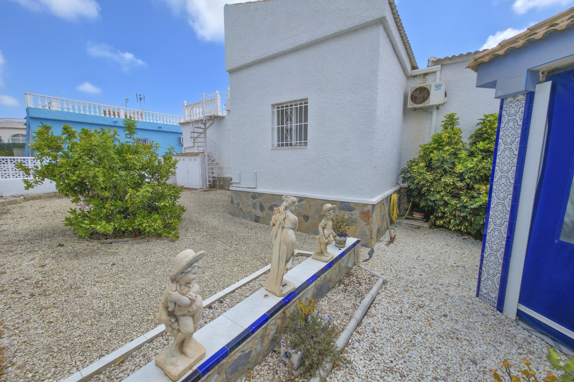 Használt Ingatlanok - Villa -
Torrevieja - Costa Blanca