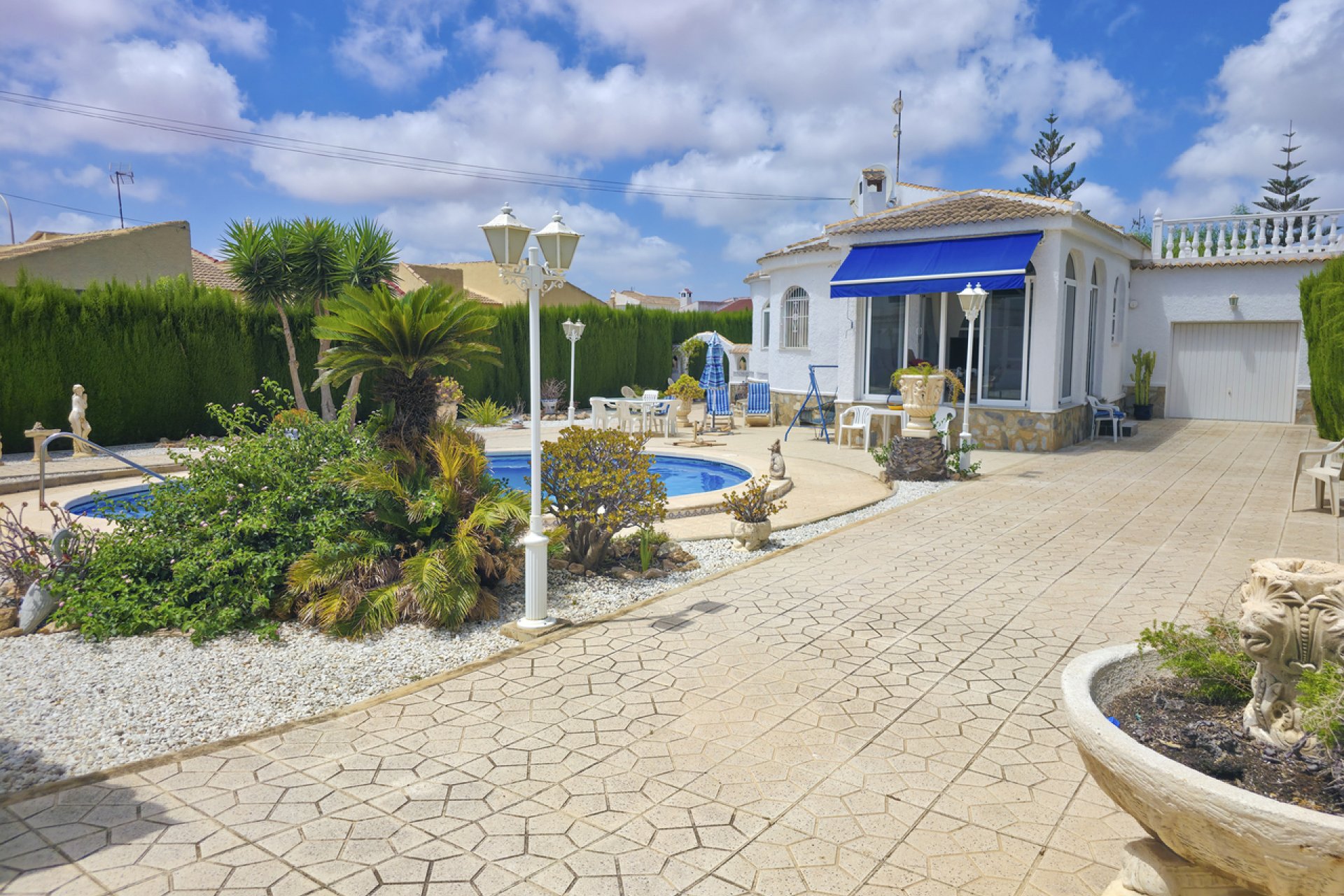 Használt Ingatlanok - Villa -
Torrevieja - Costa Blanca