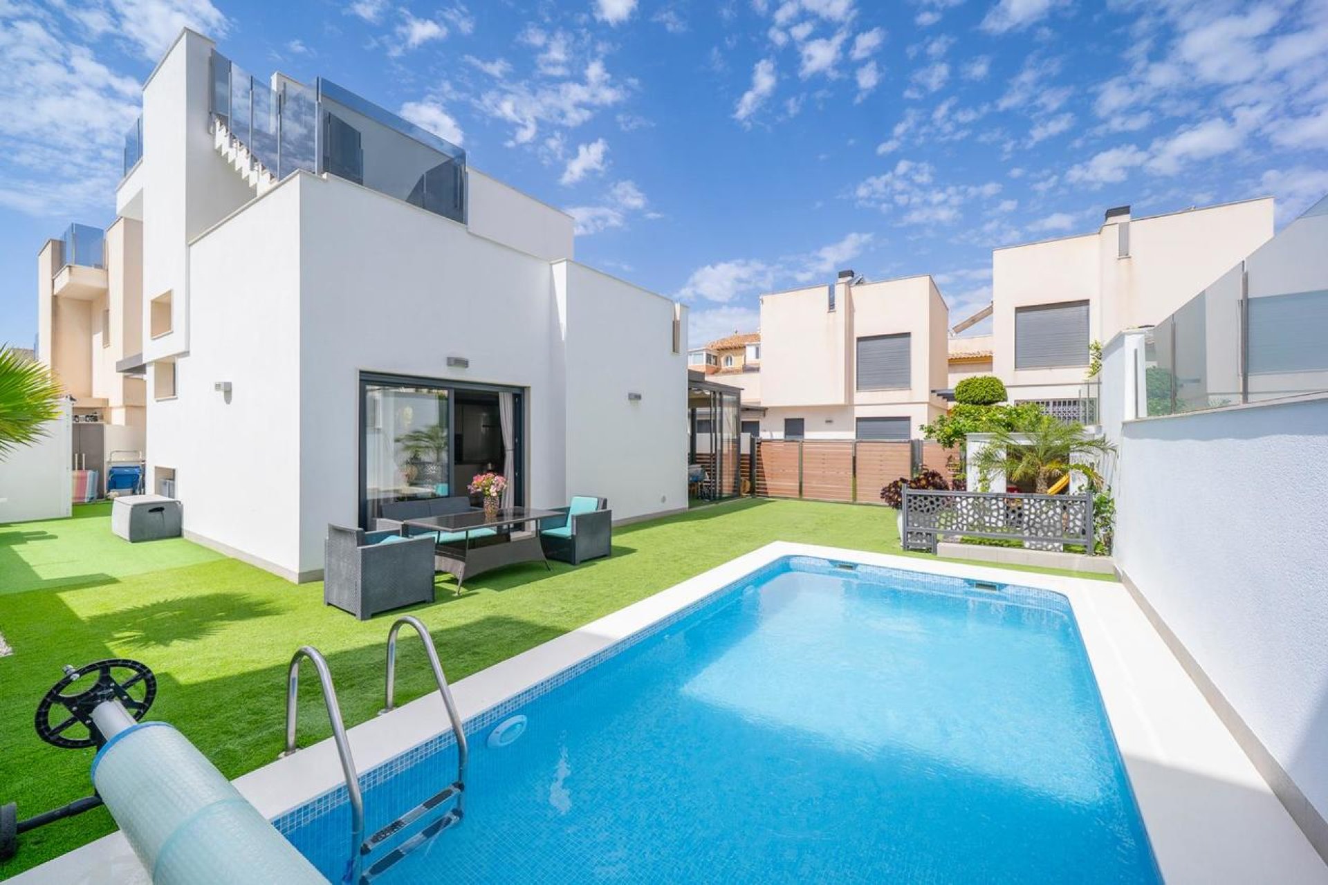 Használt Ingatlanok - Villa -
Torrevieja - Costa Blanca