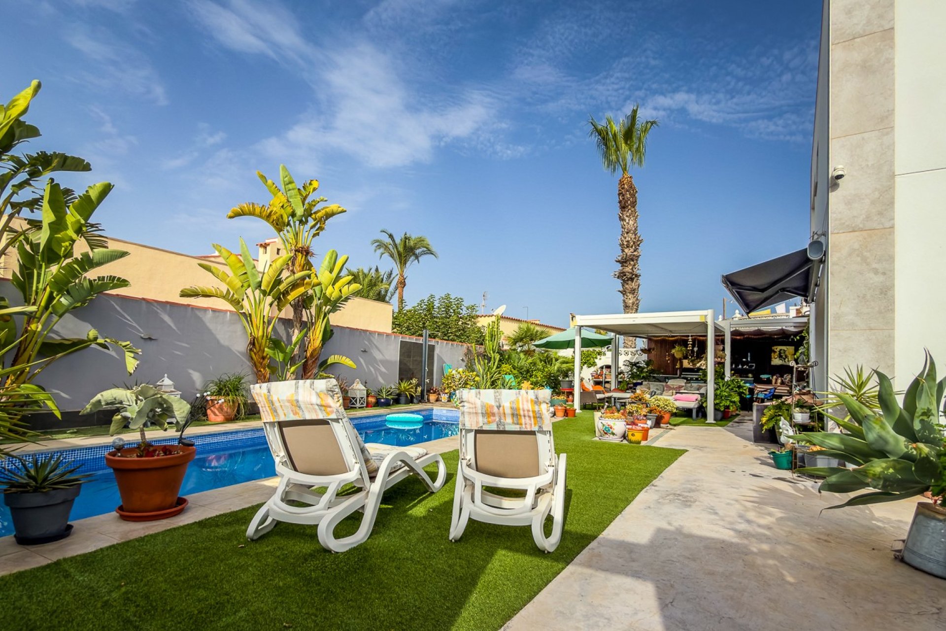 Használt Ingatlanok - Villa -
Torrevieja - Costa Blanca