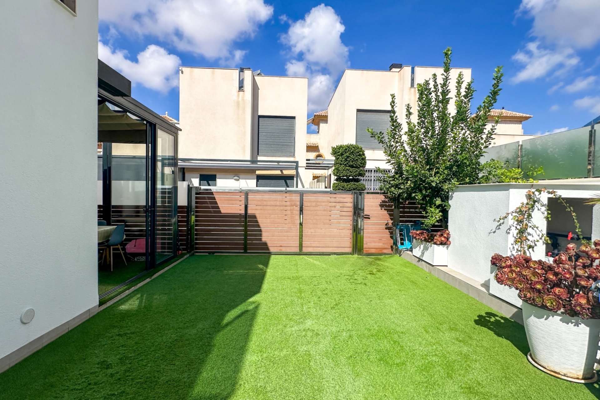 Használt Ingatlanok - Villa -
Torrevieja - Costa Blanca