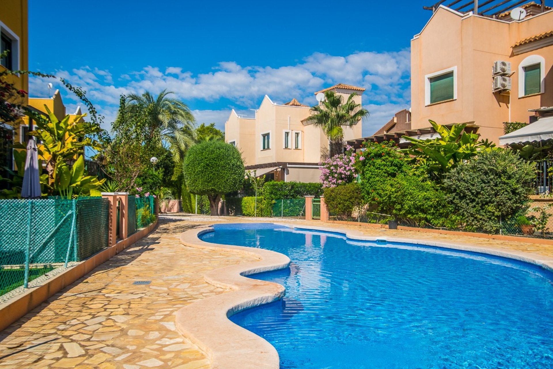 Használt Ingatlanok - Villa -
Torrevieja - Costa Blanca