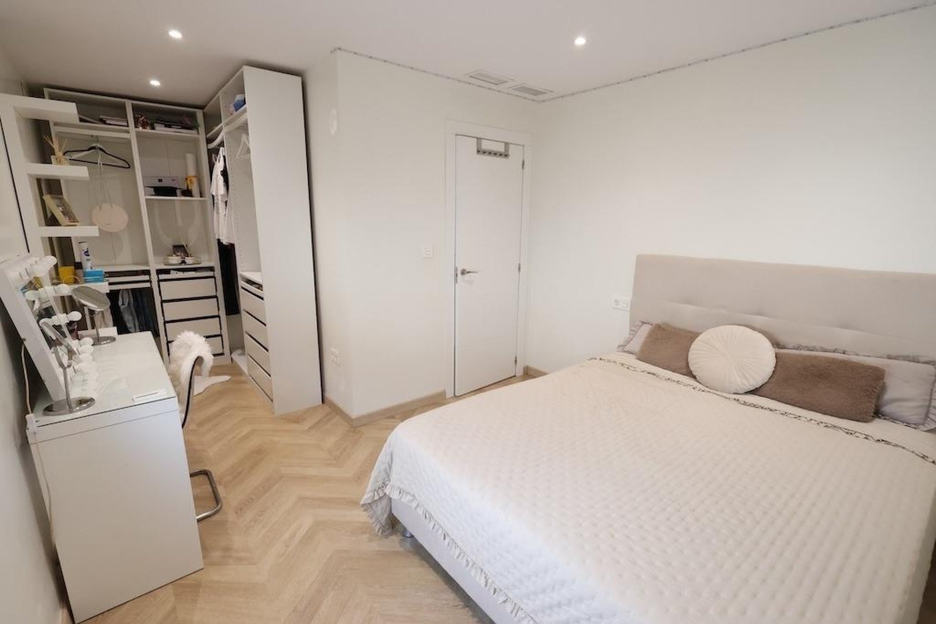 Használt Ingatlanok - Villa -
Torrevieja - Costa Blanca