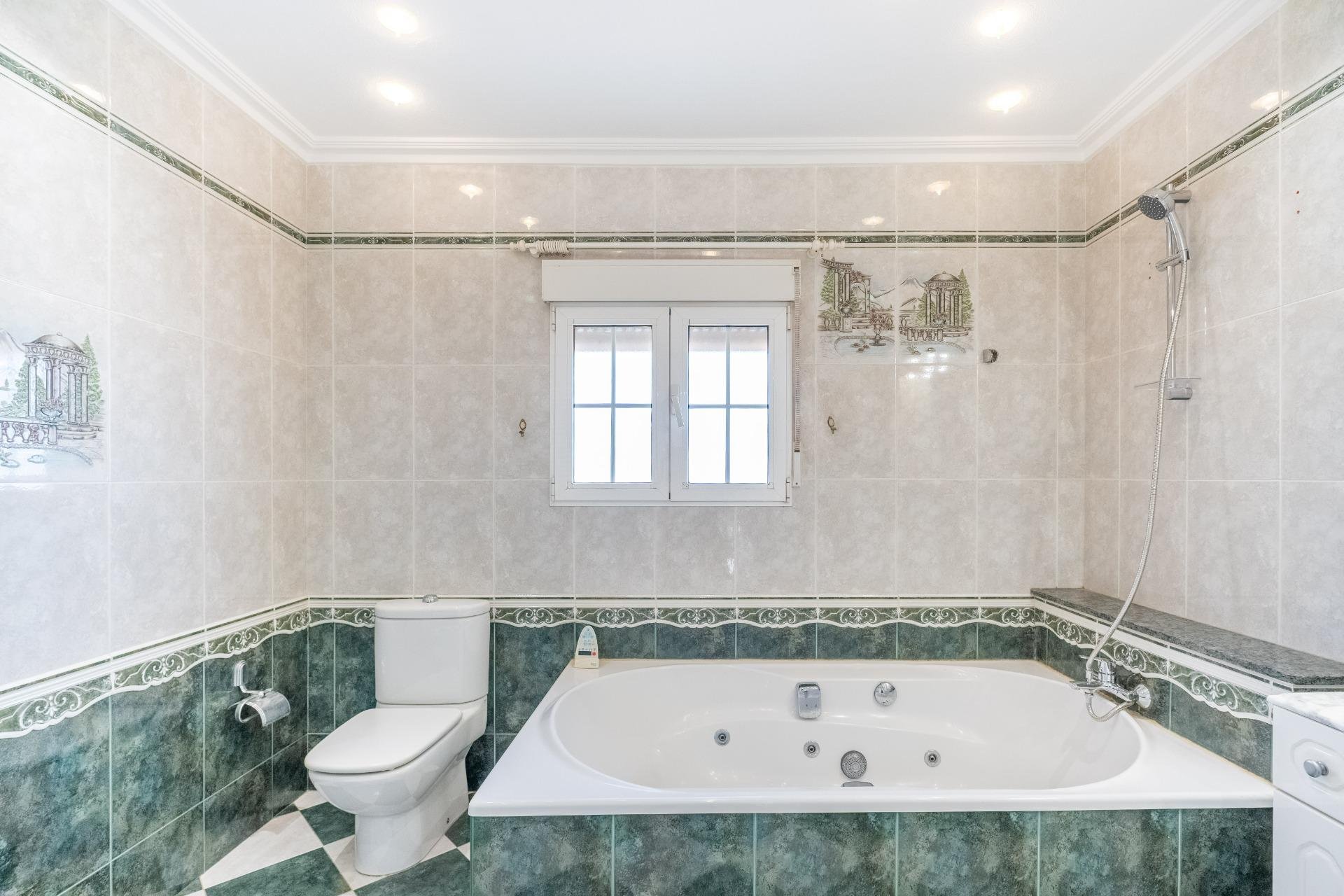 Használt Ingatlanok - Villa -
Torrevieja - El Chaparral