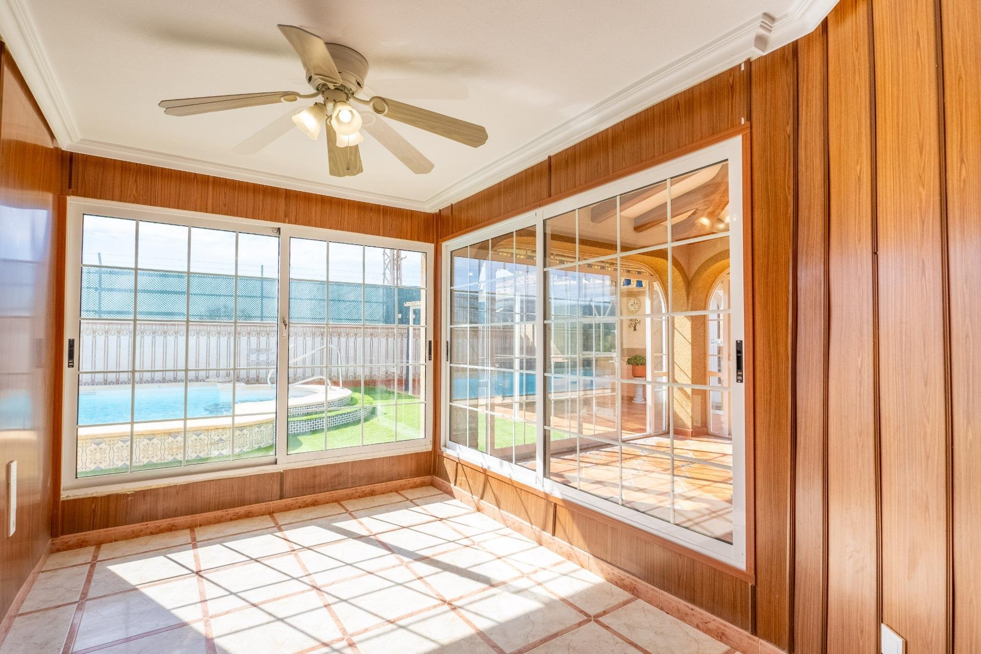 Használt Ingatlanok - Villa -
Torrevieja - El Chaparral