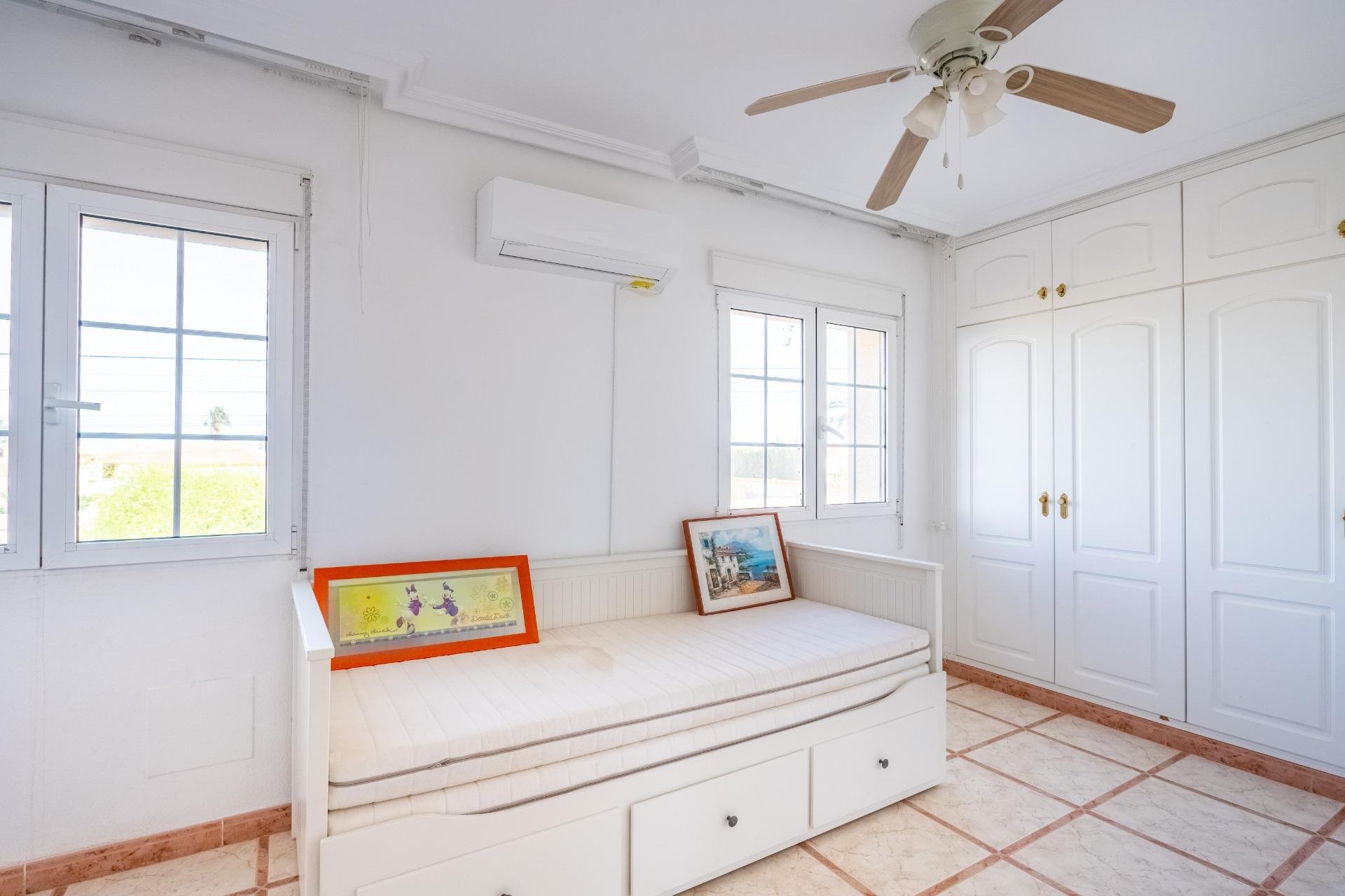 Használt Ingatlanok - Villa -
Torrevieja - El Chaparral