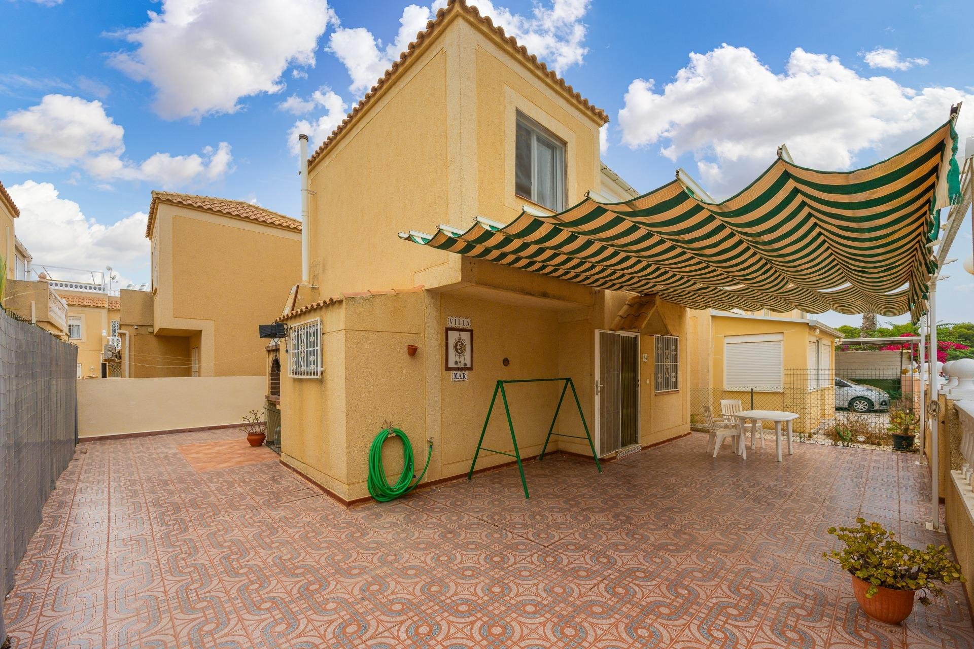 Használt Ingatlanok - Villa -
Torrevieja - El Limonar