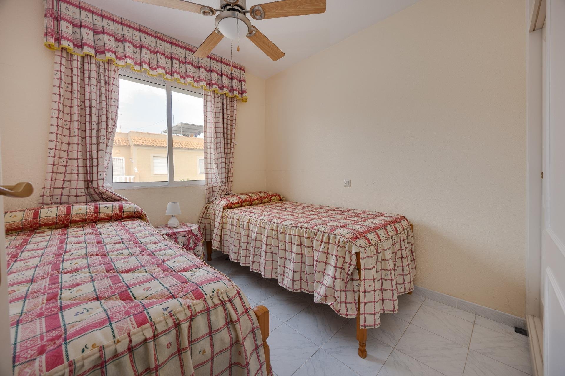Használt Ingatlanok - Villa -
Torrevieja - El Limonar