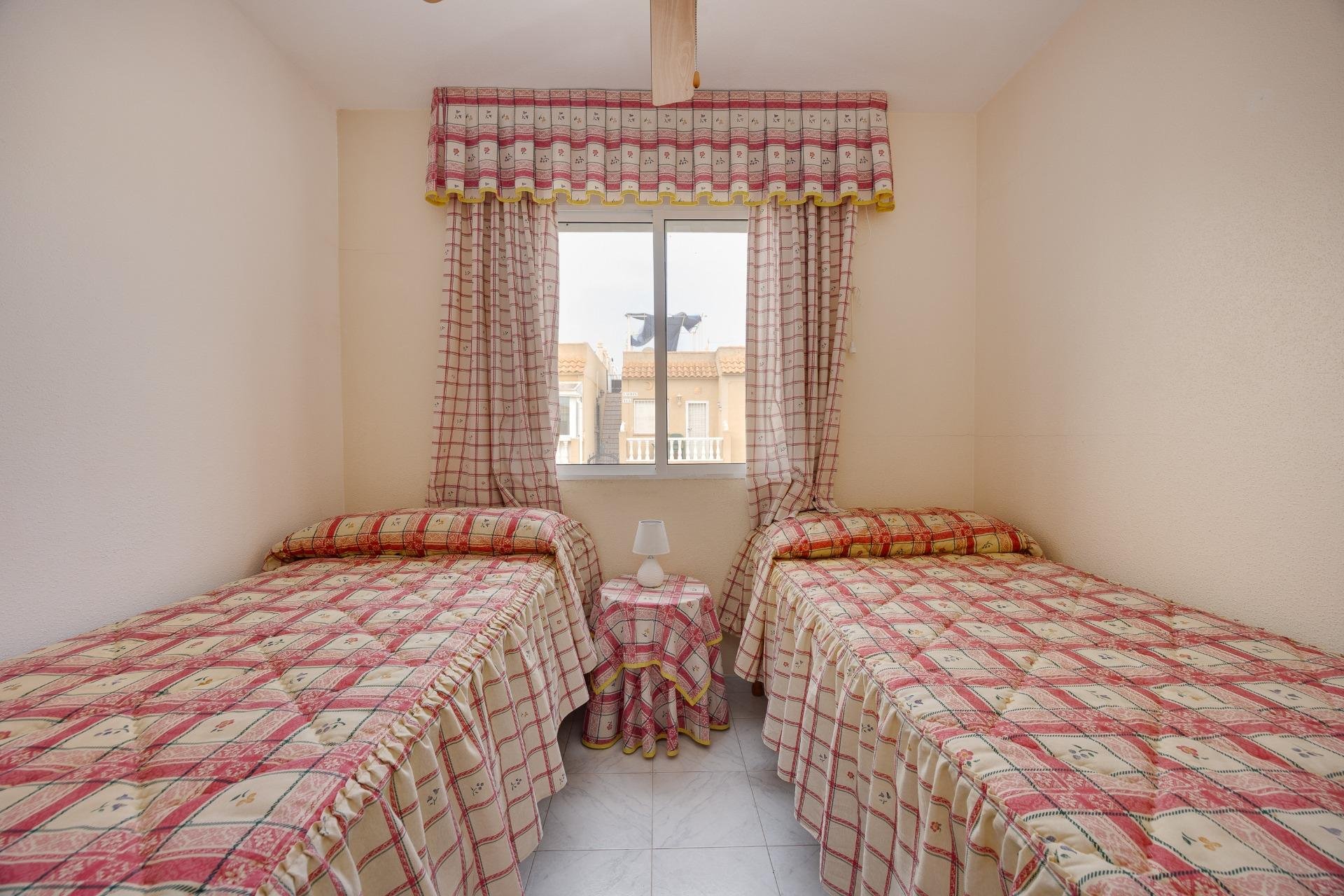 Használt Ingatlanok - Villa -
Torrevieja - El Limonar