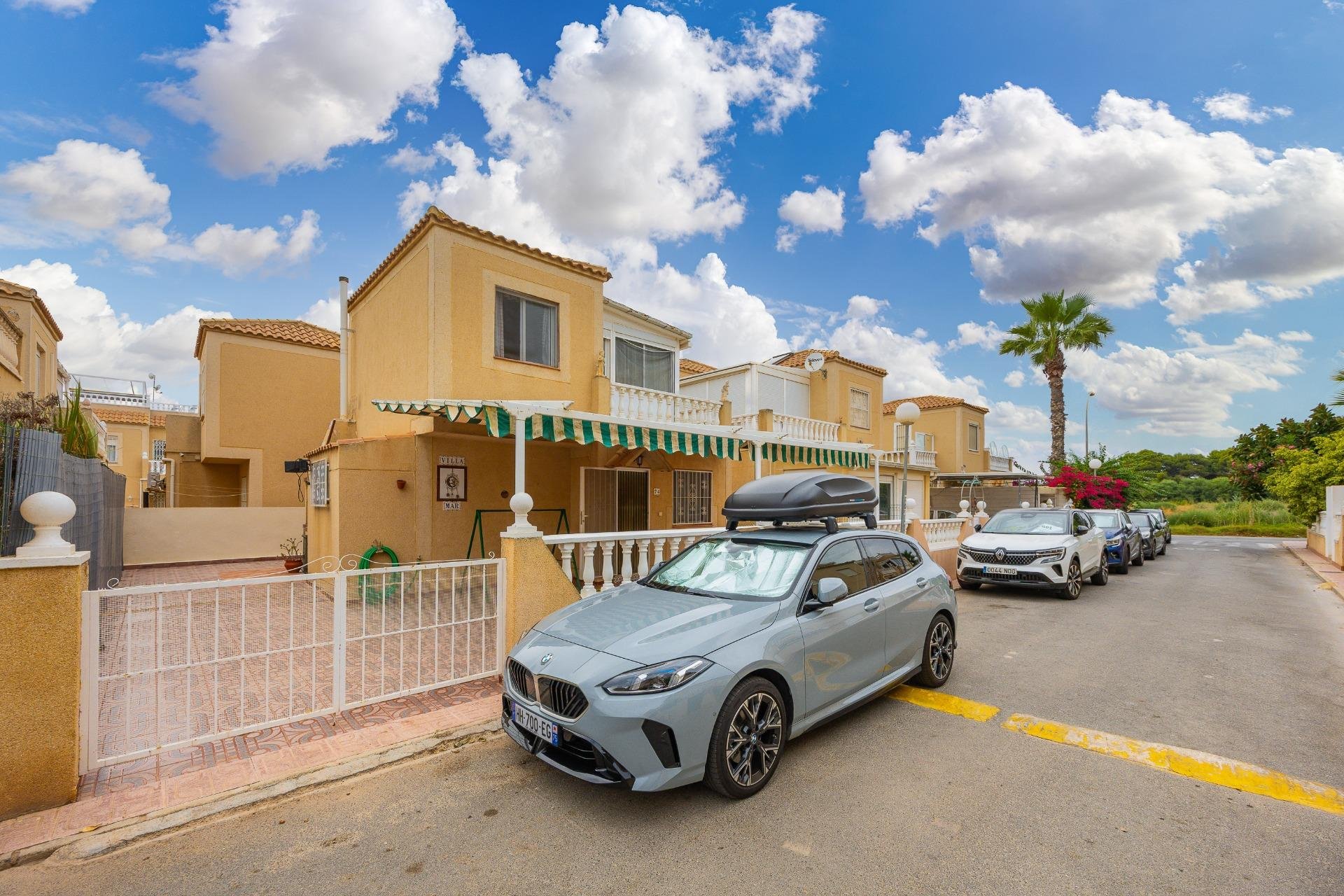 Használt Ingatlanok - Villa -
Torrevieja - El Limonar