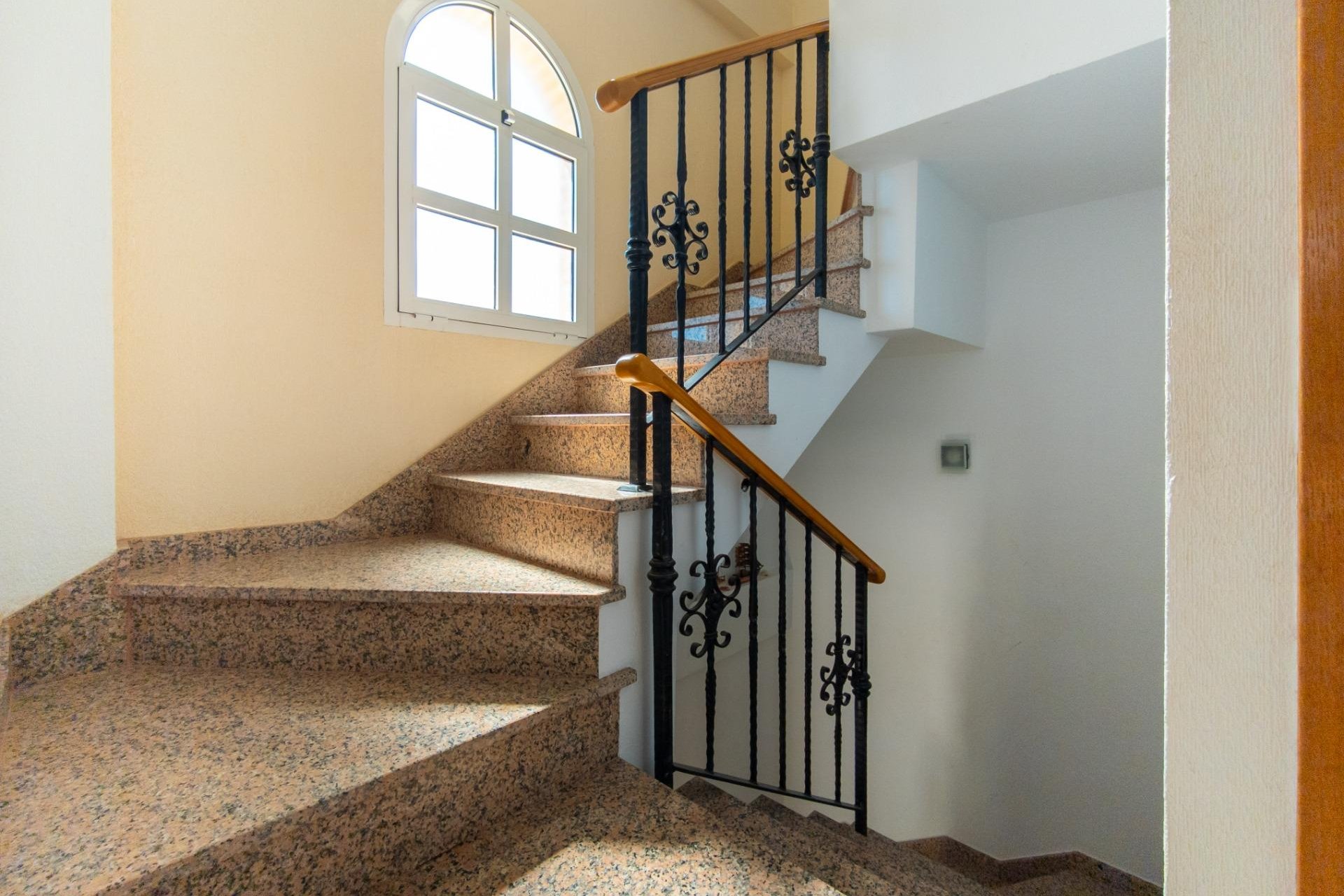 Használt Ingatlanok - Villa -
Torrevieja - La Mata