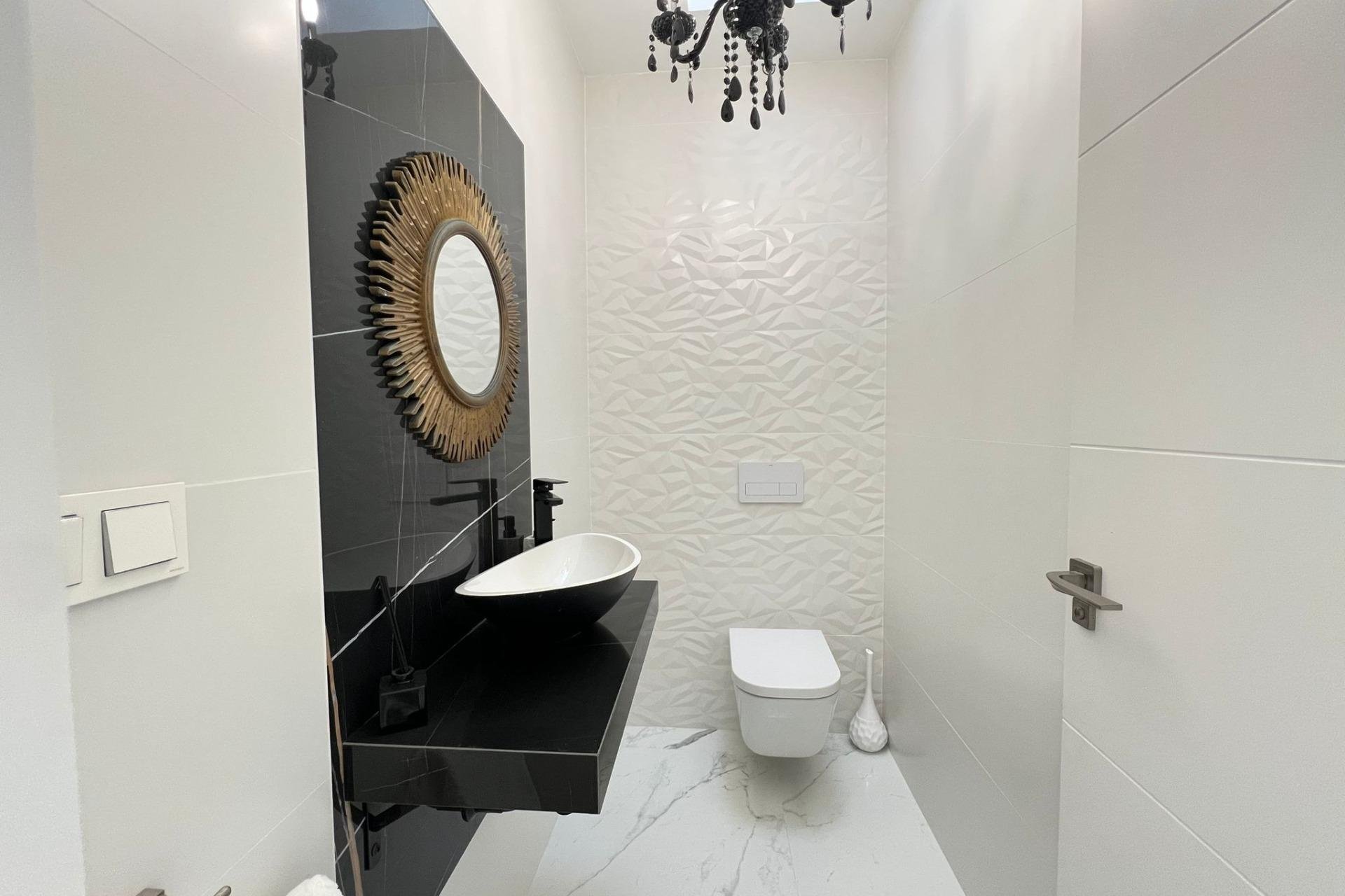 Használt Ingatlanok - Villa -
Torrevieja - La Mata