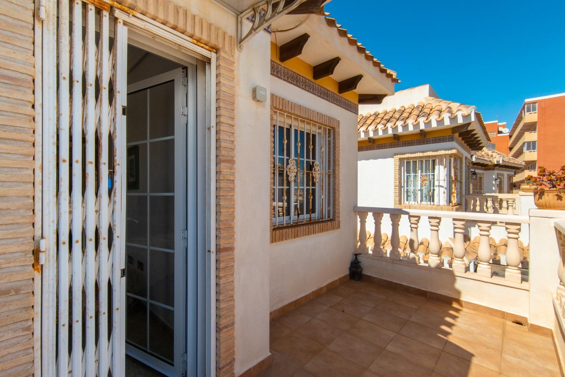 Használt Ingatlanok - Villa -
Torrevieja - La Mata