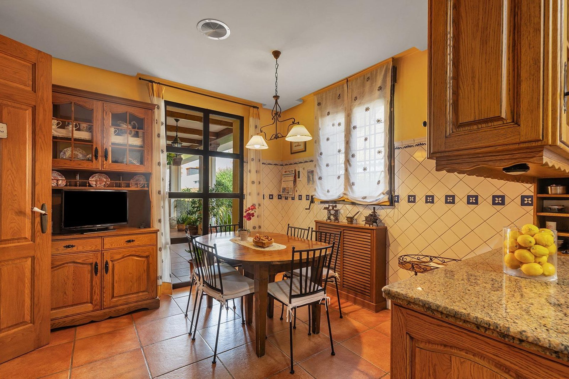 Használt Ingatlanok - Villa -
Torrevieja - La Veleta